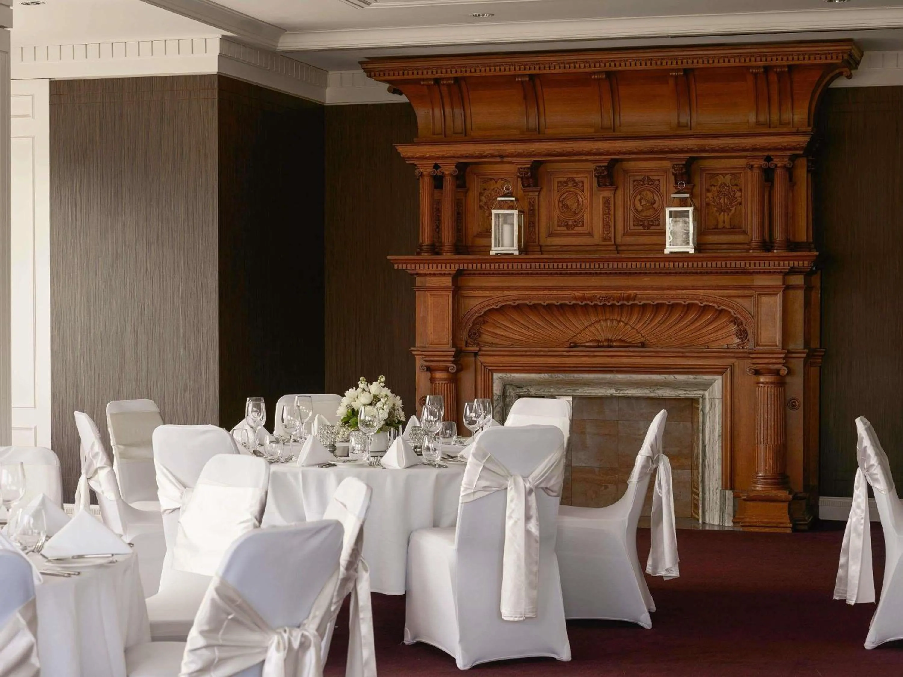 wedding in Pullman Melbourne On the Park