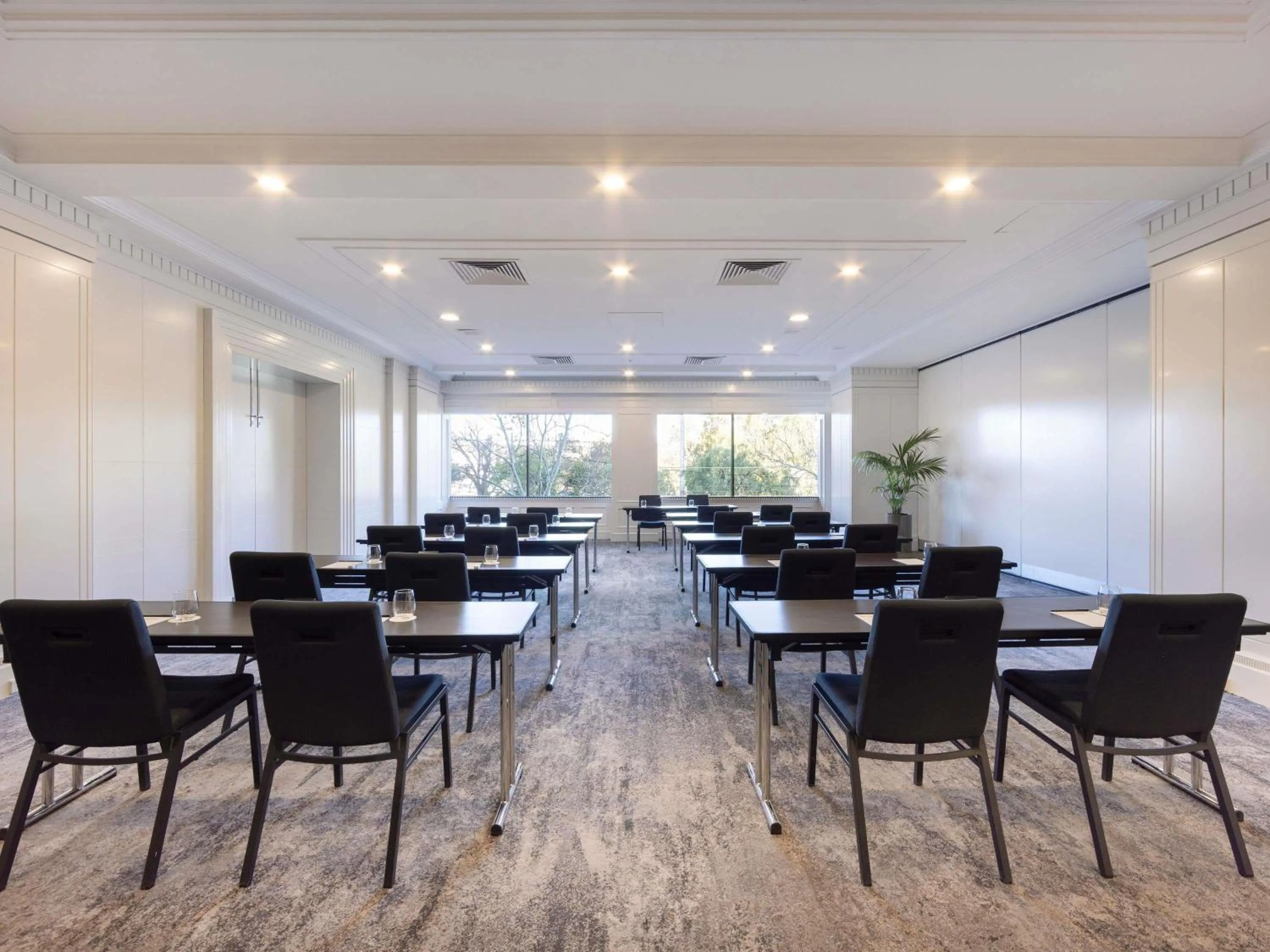 Meeting/conference room in Pullman Melbourne On the Park