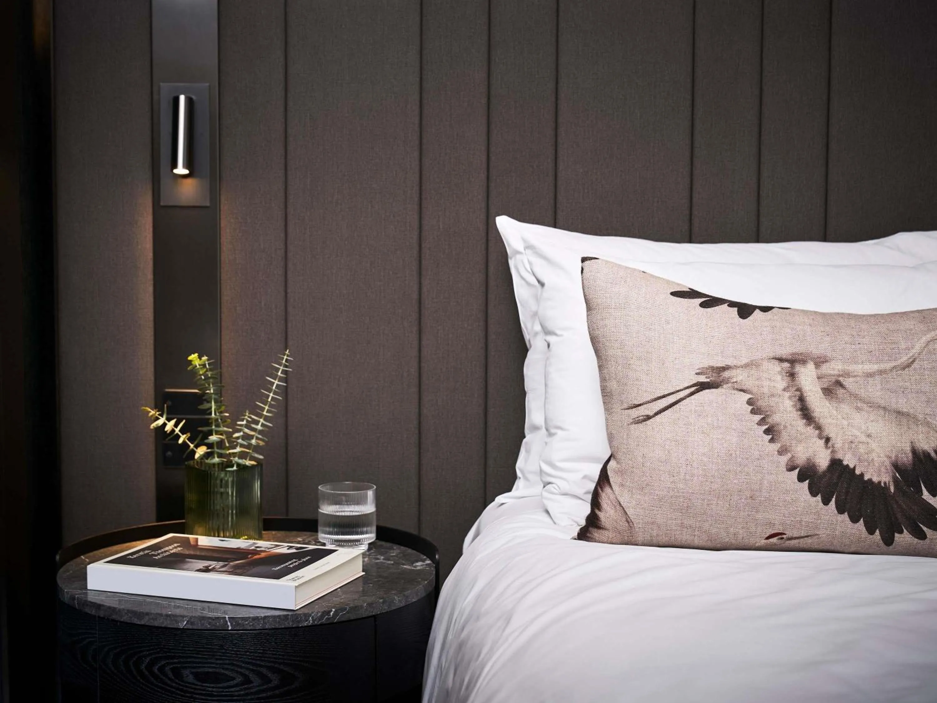 Bedroom, Bed in Pullman Melbourne On the Park