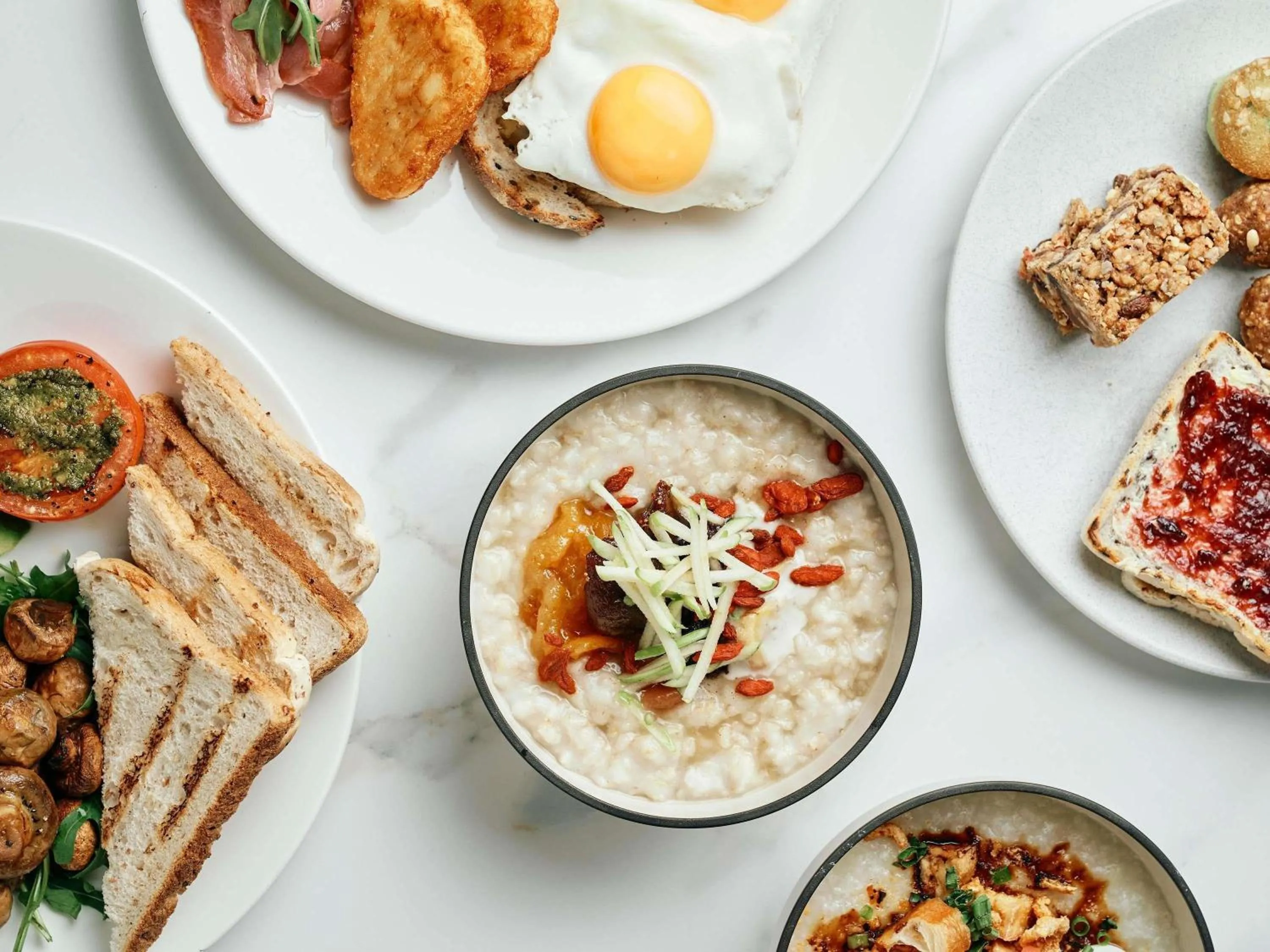 Breakfast in Pullman Melbourne On the Park