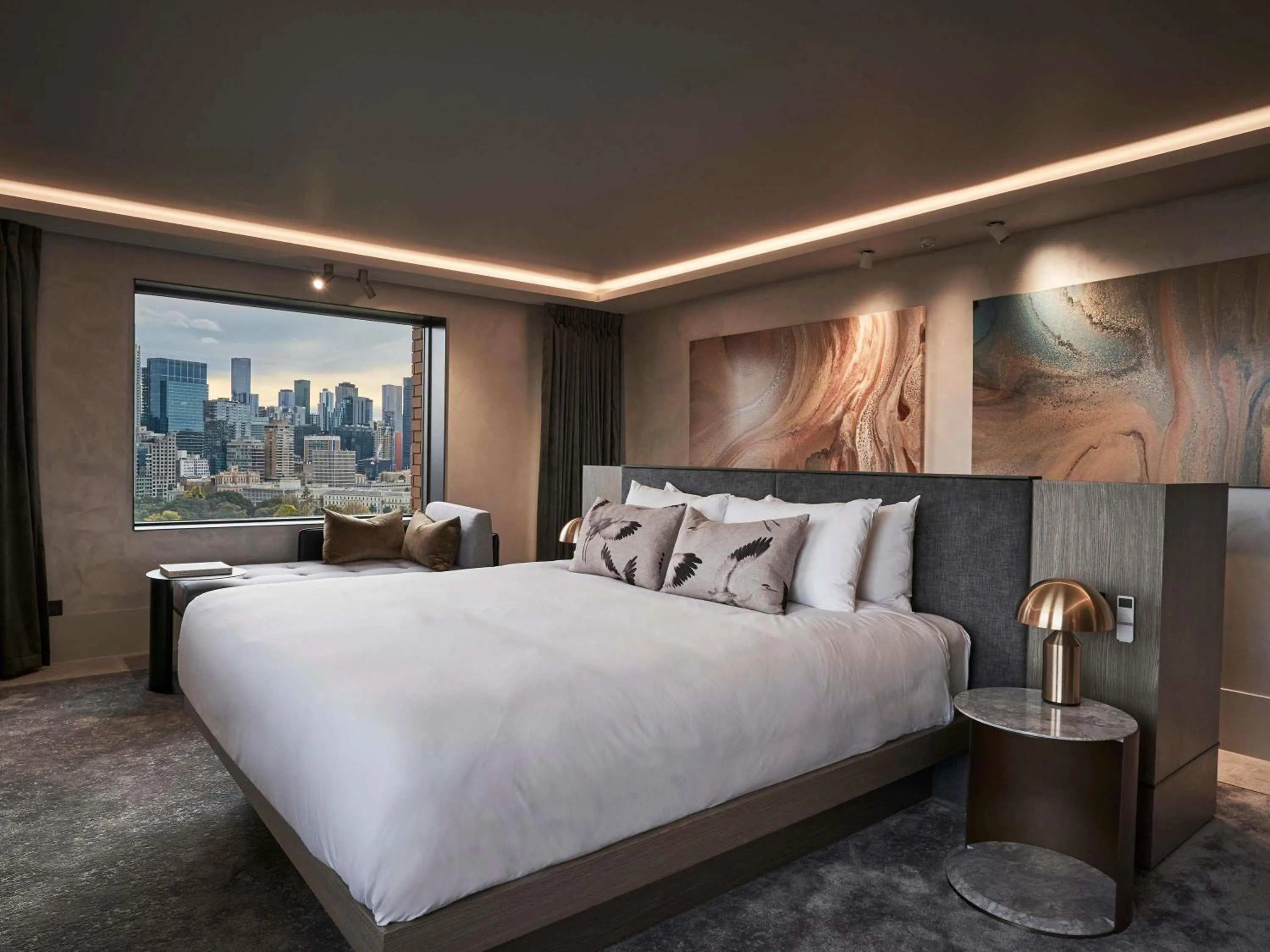 Photo of the whole room, Bed in Pullman Melbourne On the Park