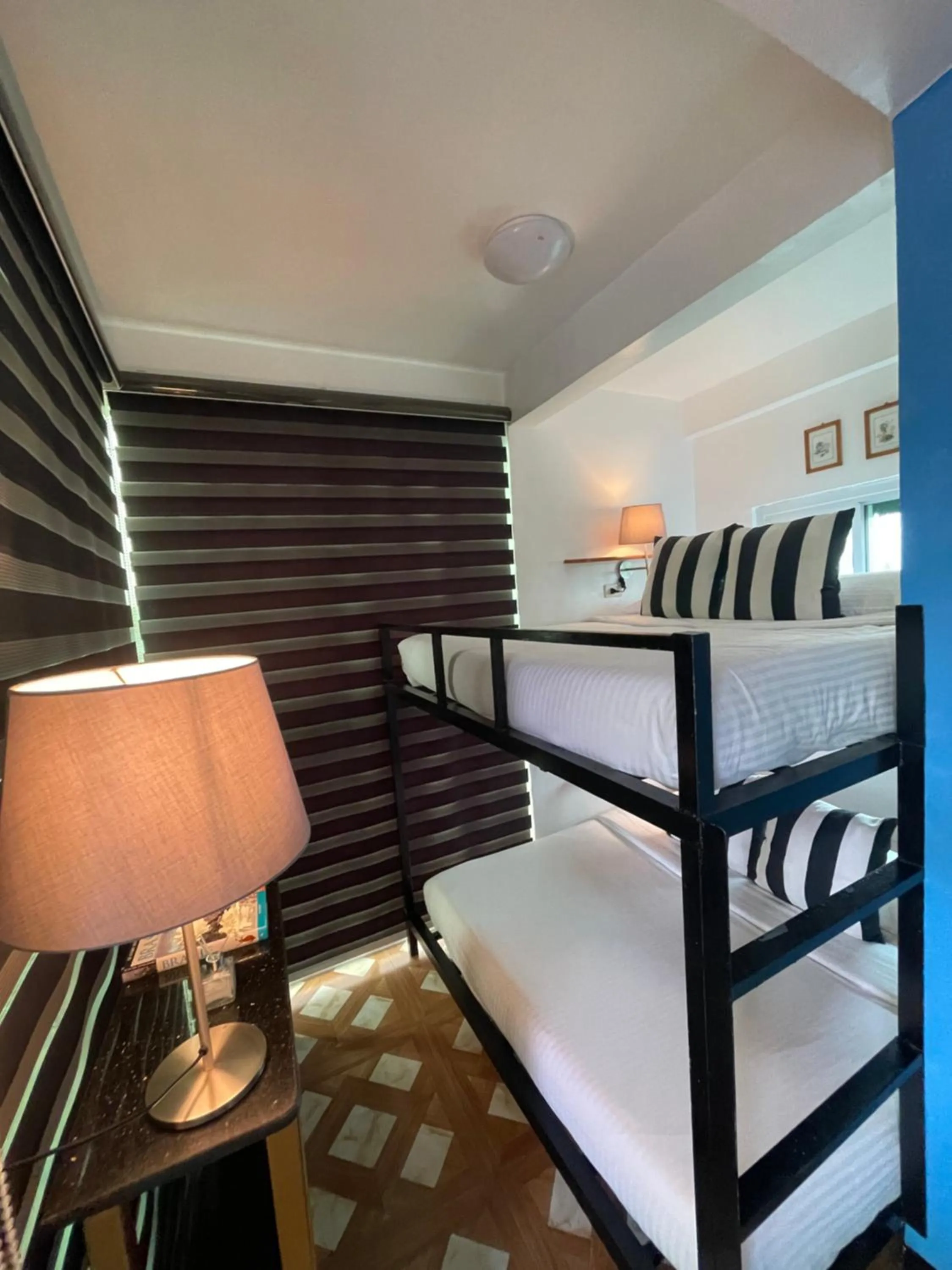 Photo of the whole room, Bed in Italy Condotel Darasa