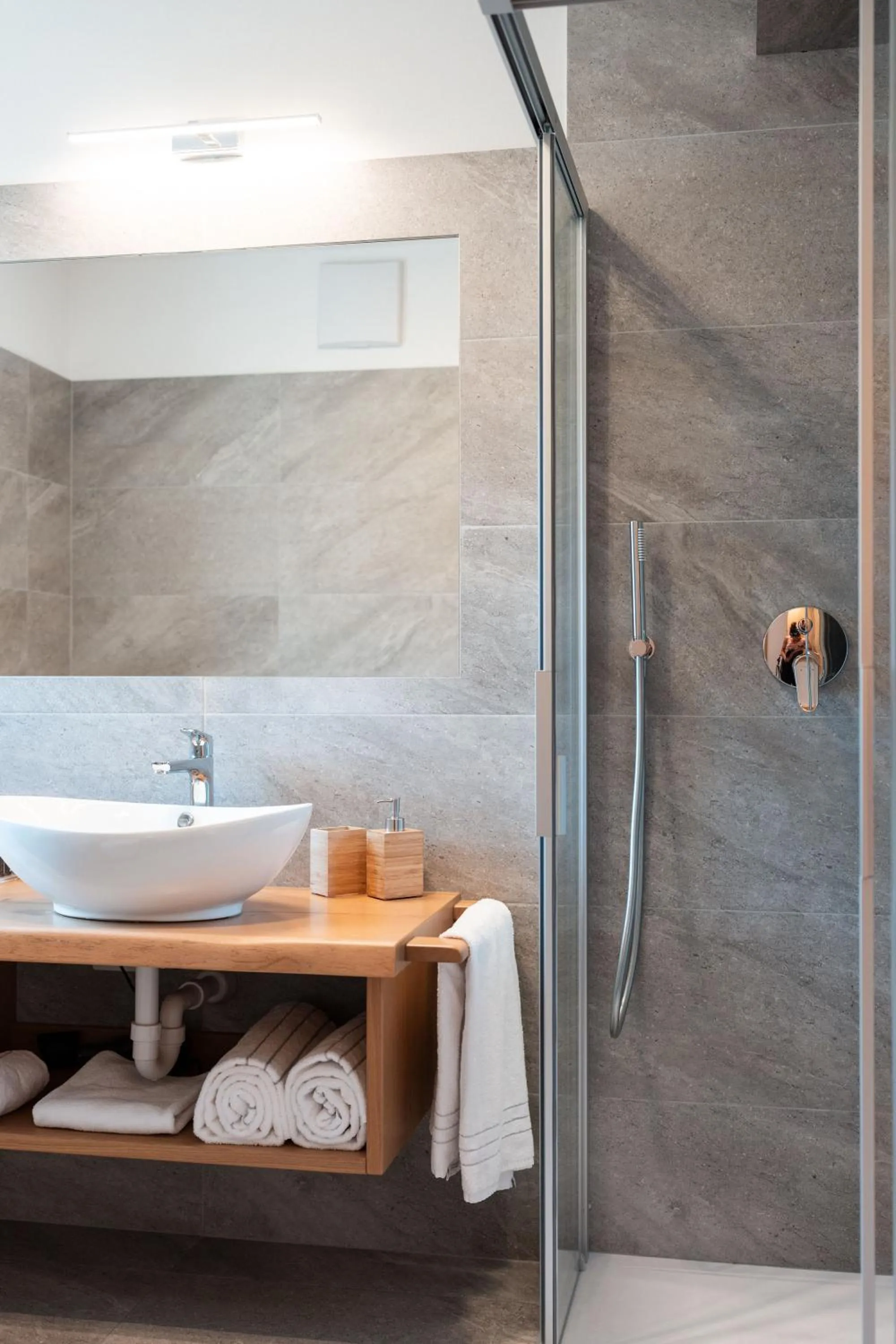 Bathroom in Hotel Piedibosco