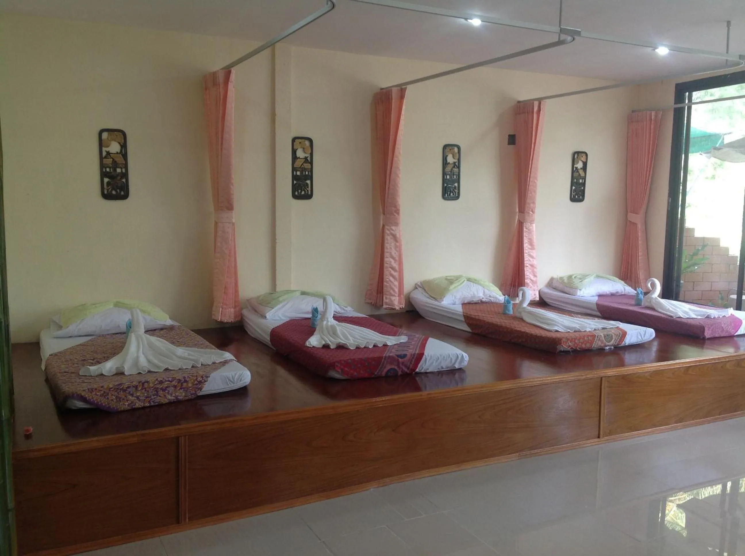 Spa and wellness centre/facilities, Bed in Ruan Mai Naiyang Beach Resort