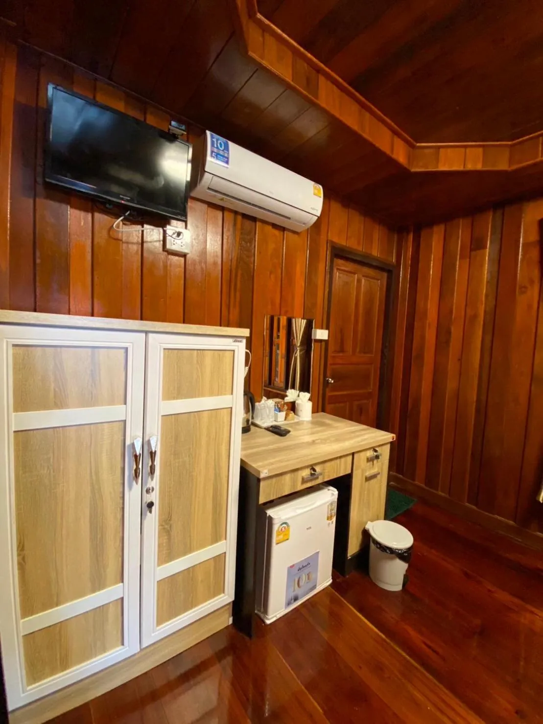 Ruan Mai Naiyang Beach Resort