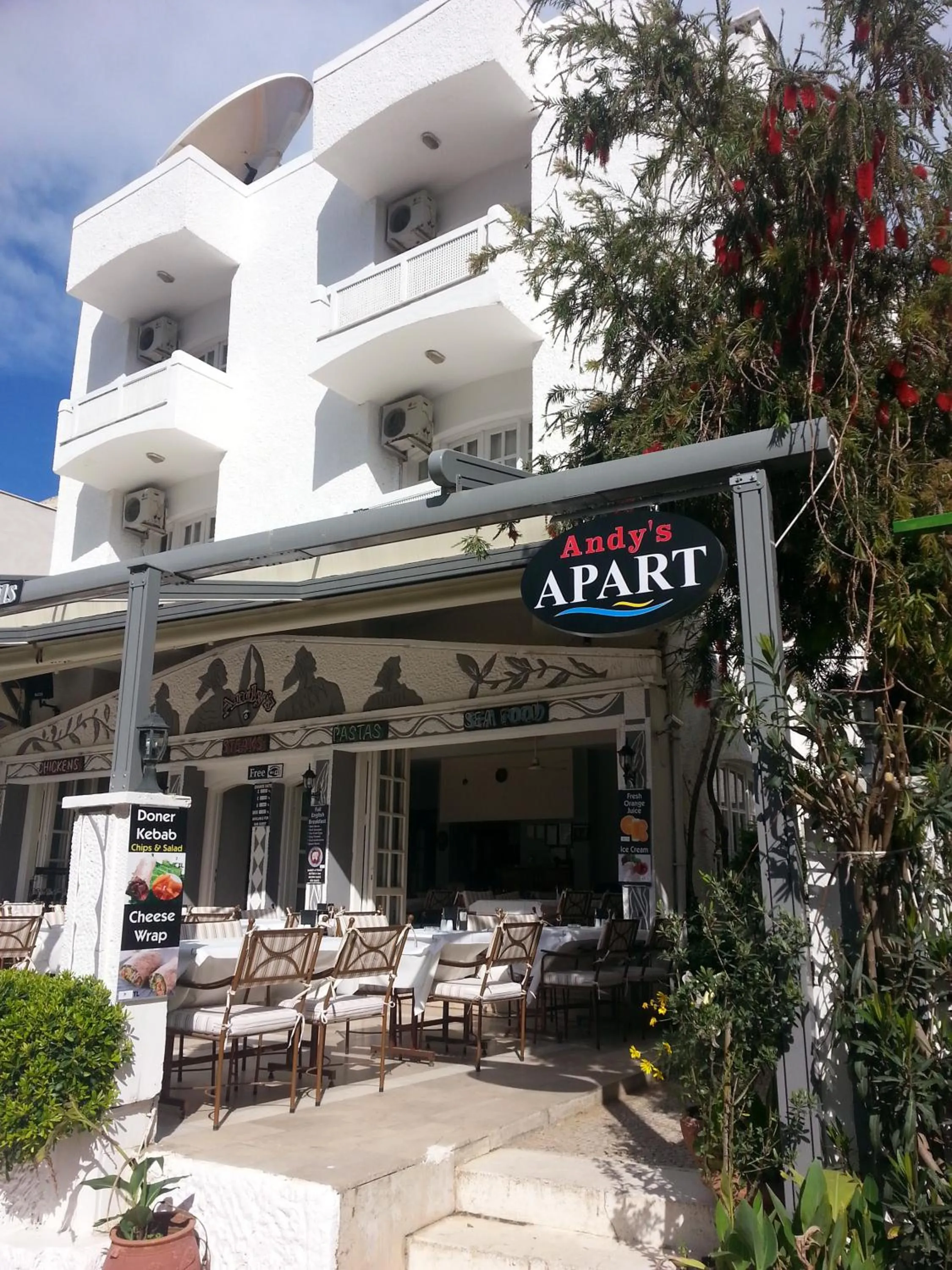 Patio in Andy's Apart Hotel
