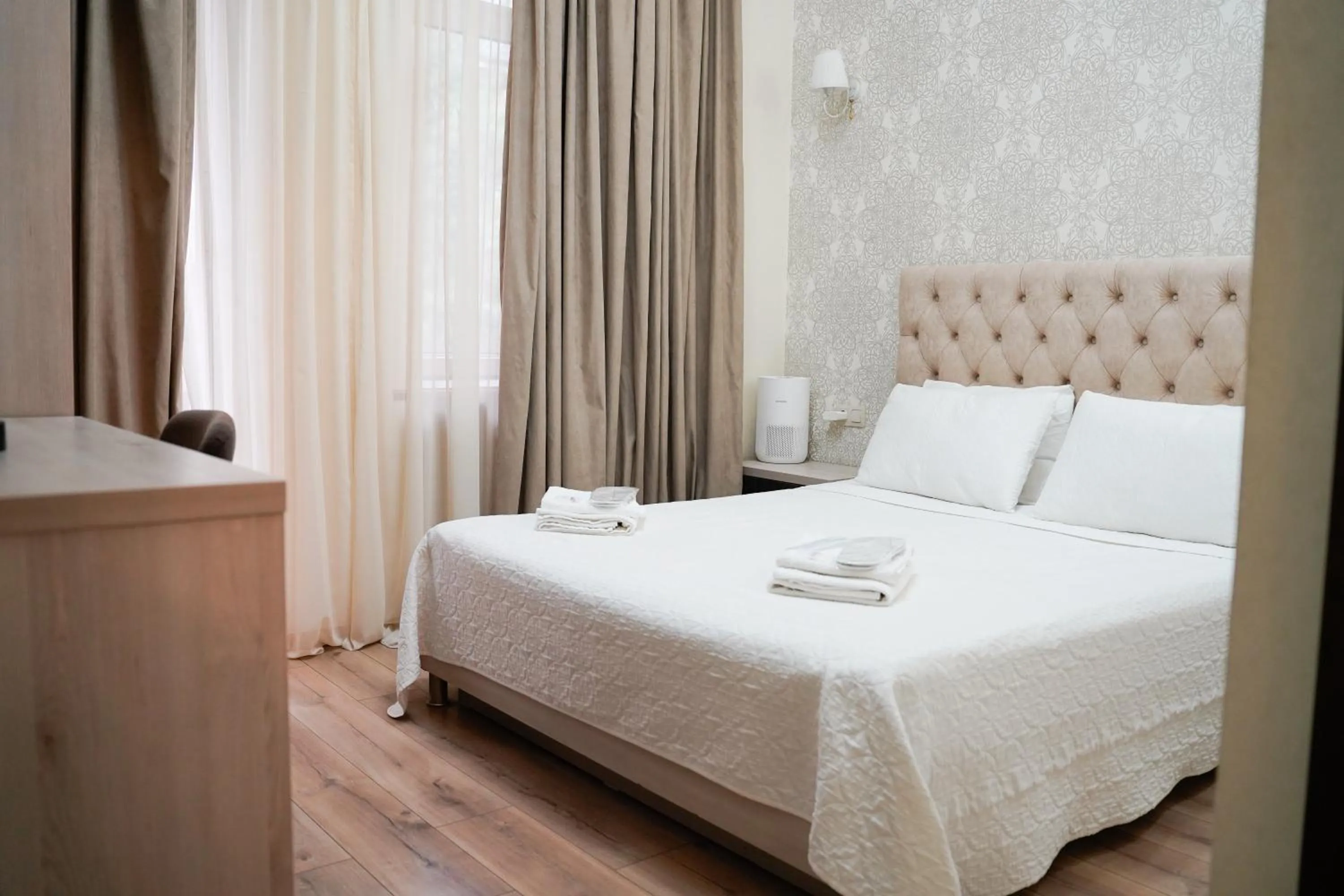 Double Room with Balcony in Hotel Griboedov