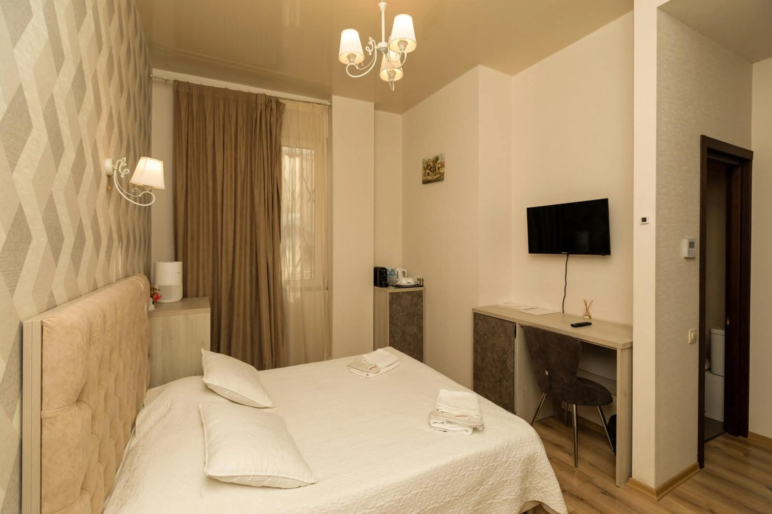 Photo of the whole room, Bed in Hotel Griboedov