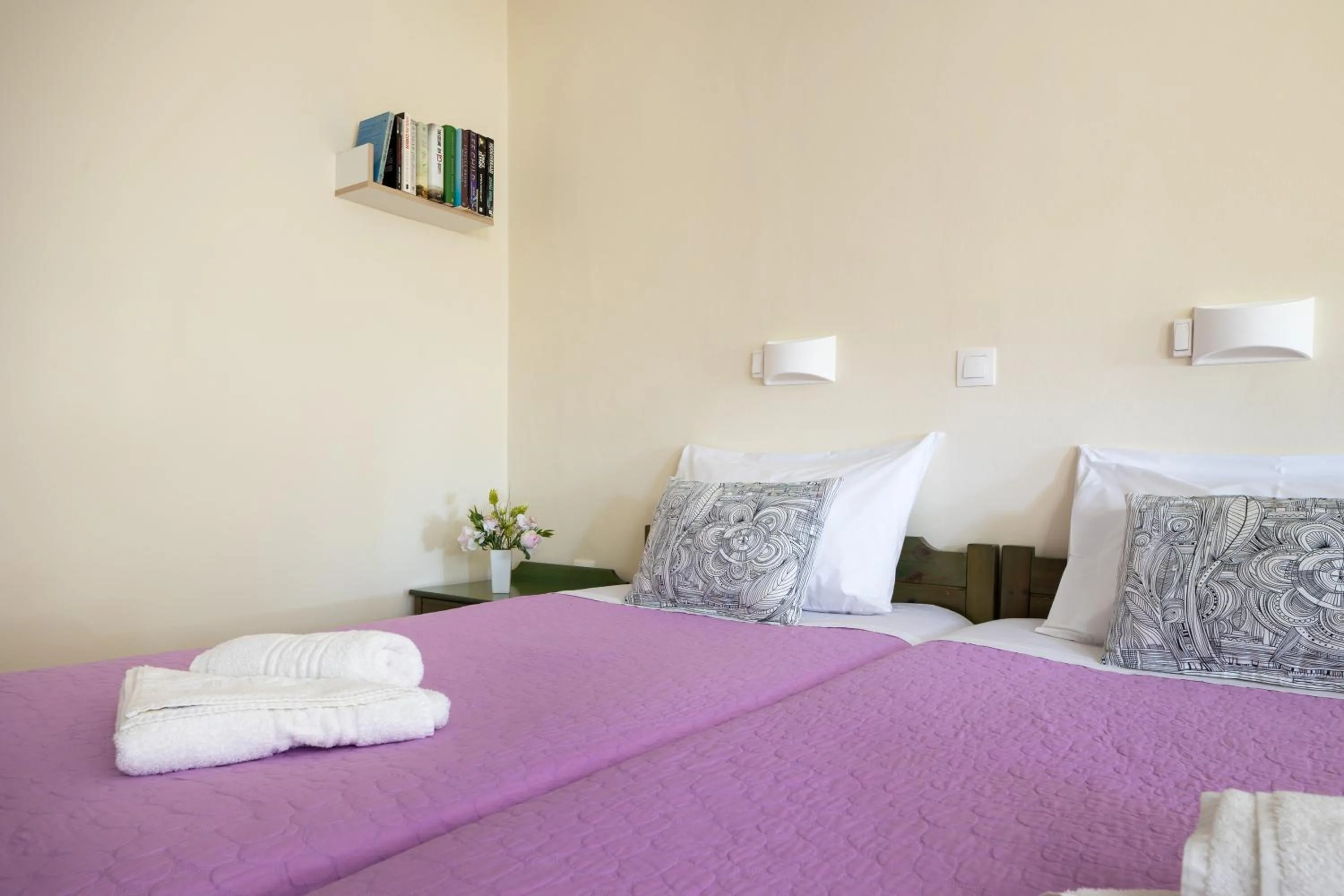 Bed in Armonia Apartments