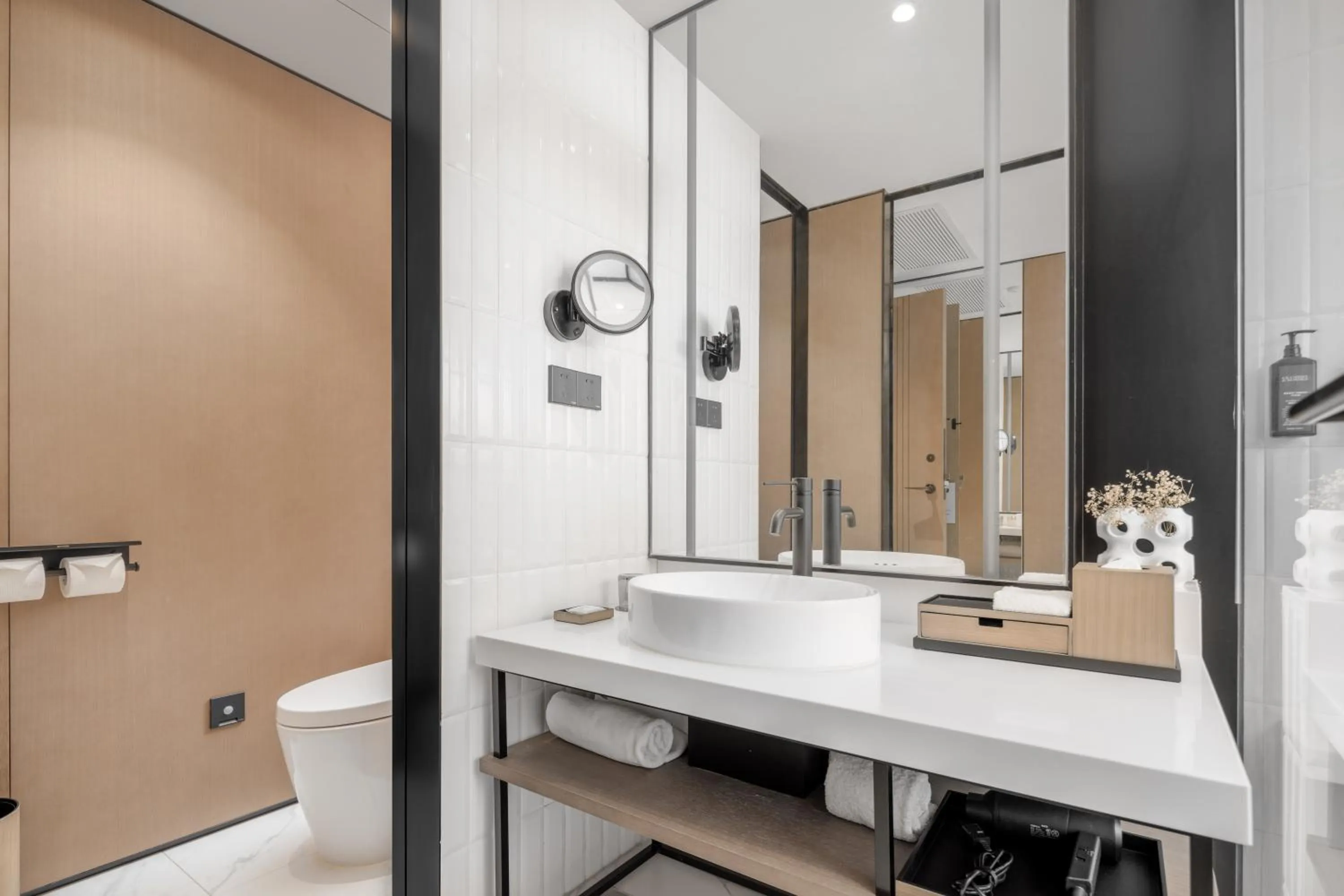 Toilet in Sheraton Chengdu Lido Hotel