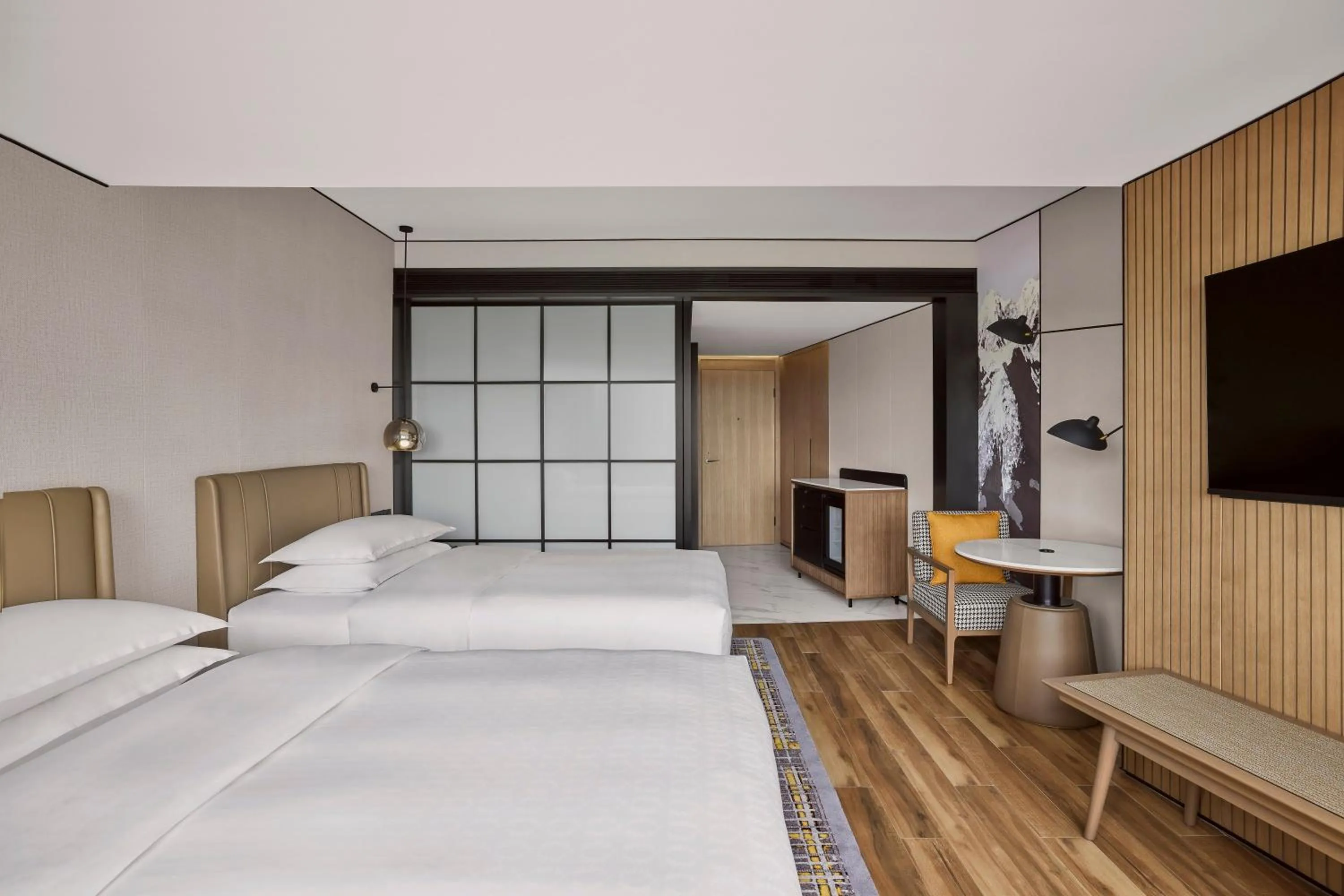 Bed in Sheraton Chengdu Lido Hotel