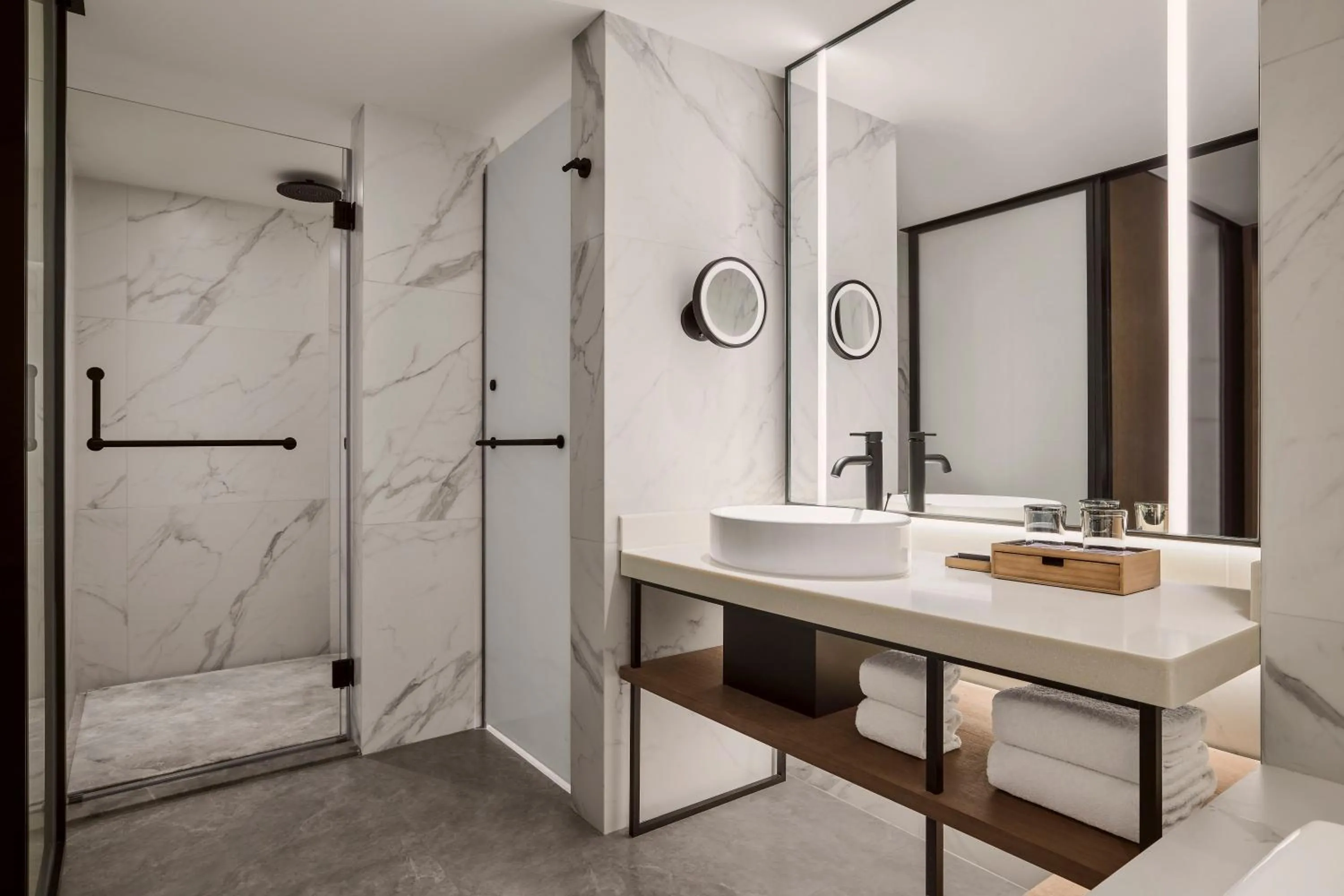 Bathroom in Sheraton Chengdu Lido Hotel