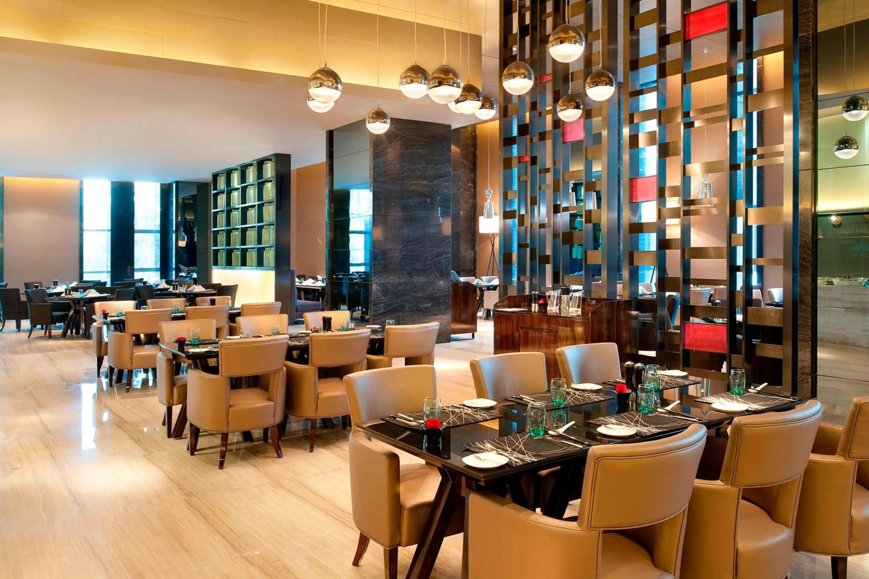 Restaurant/places to eat in Le Meridien Chongqing Nan'an