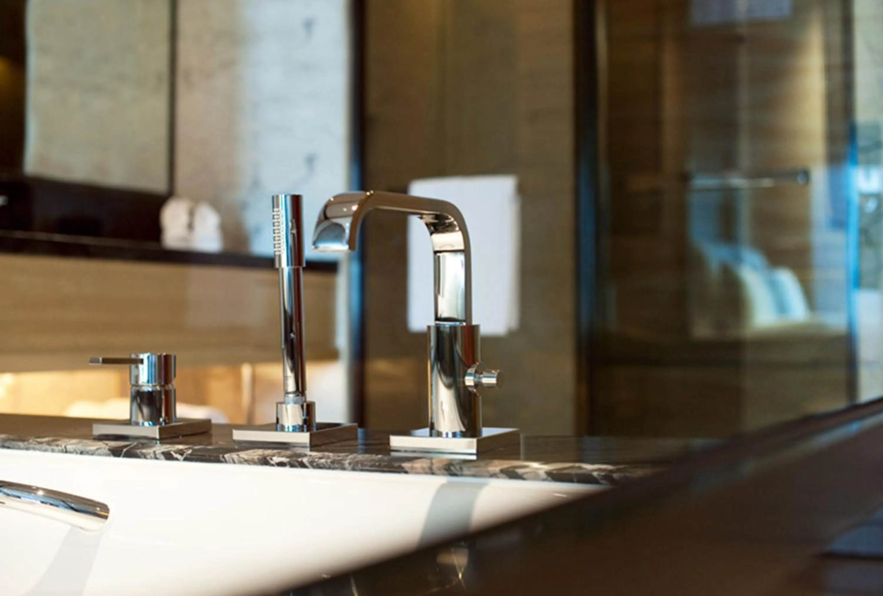 Bathroom in Le Meridien Chongqing Nan'an