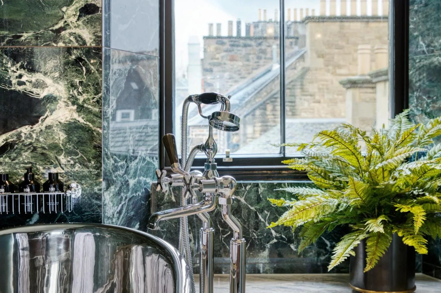 Photo of the whole room in 100 Princes Street