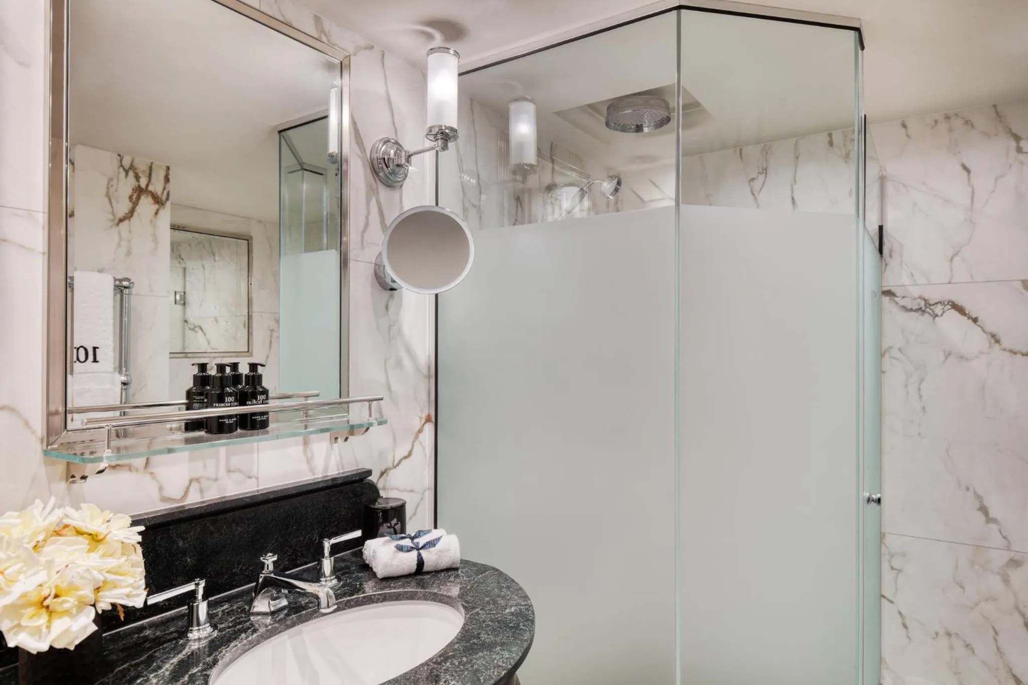 Bedroom in 100 Princes Street