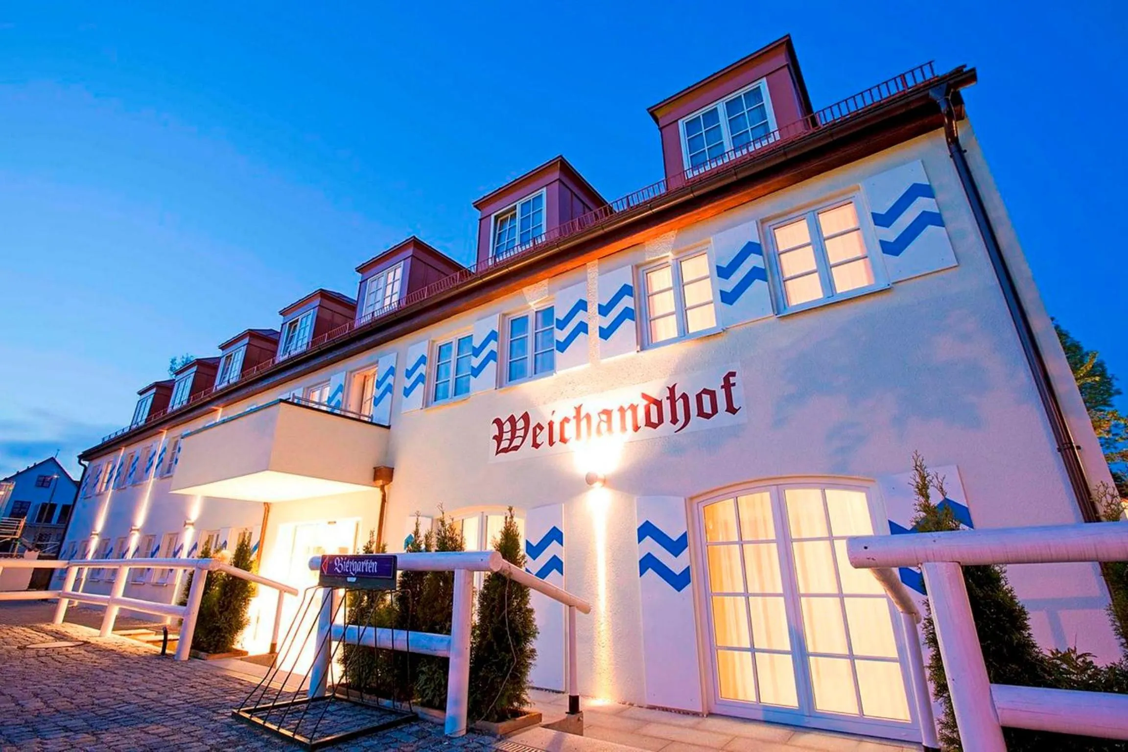 Property building in Weichandhof