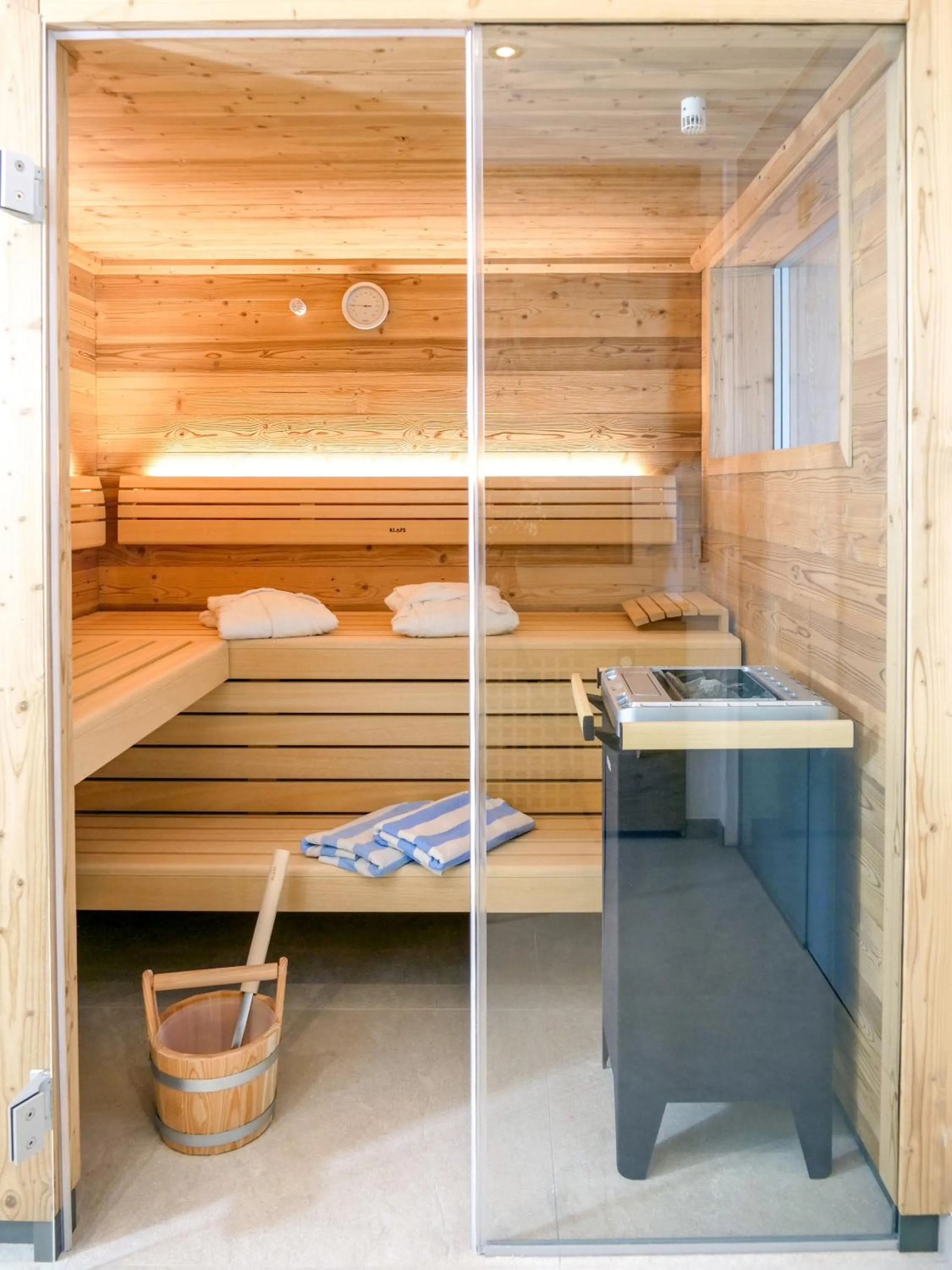 Bed in Hotel Lenauhof