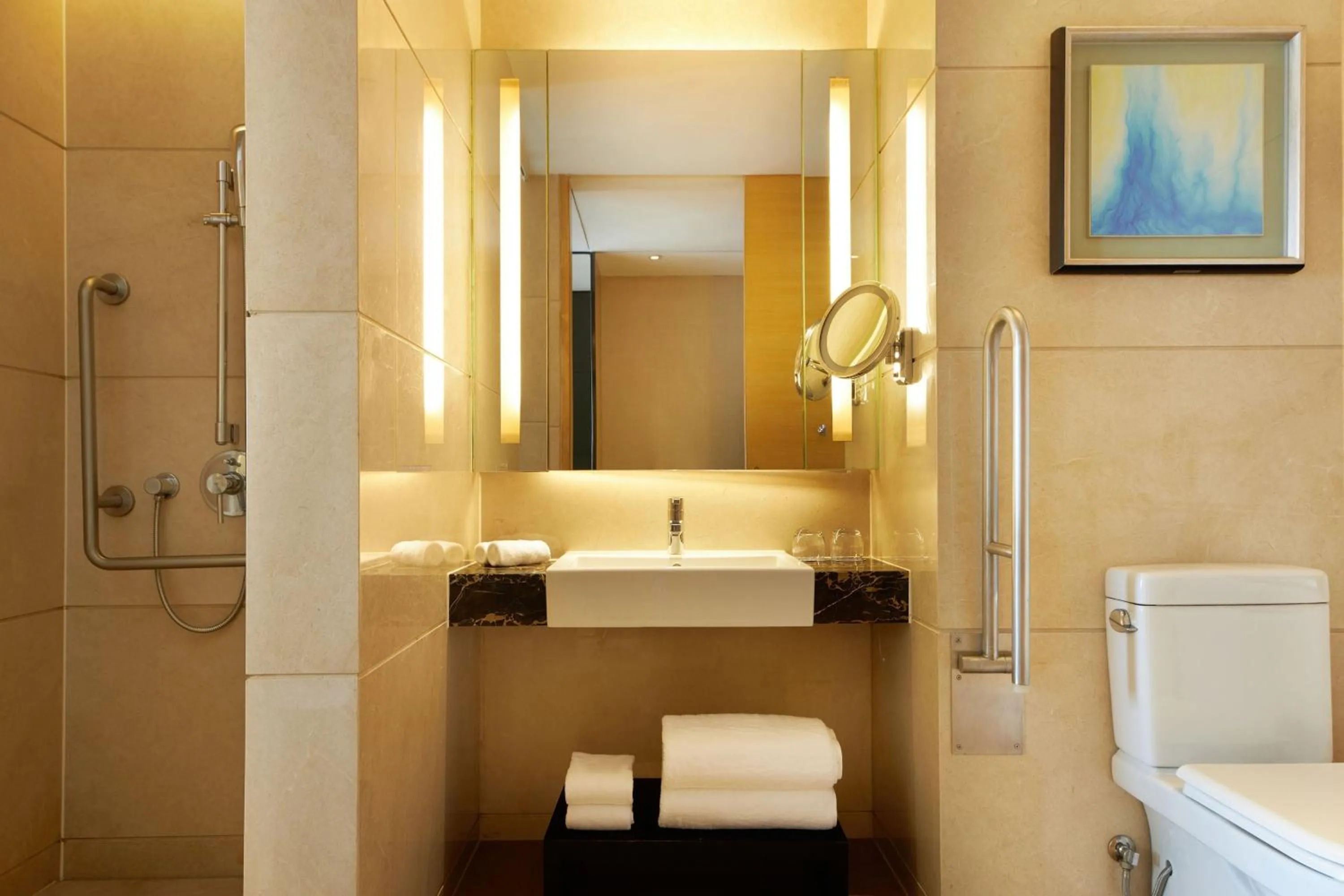 Bathroom in Four Points by Sheraton Guangzhou Financial City, Tianhe