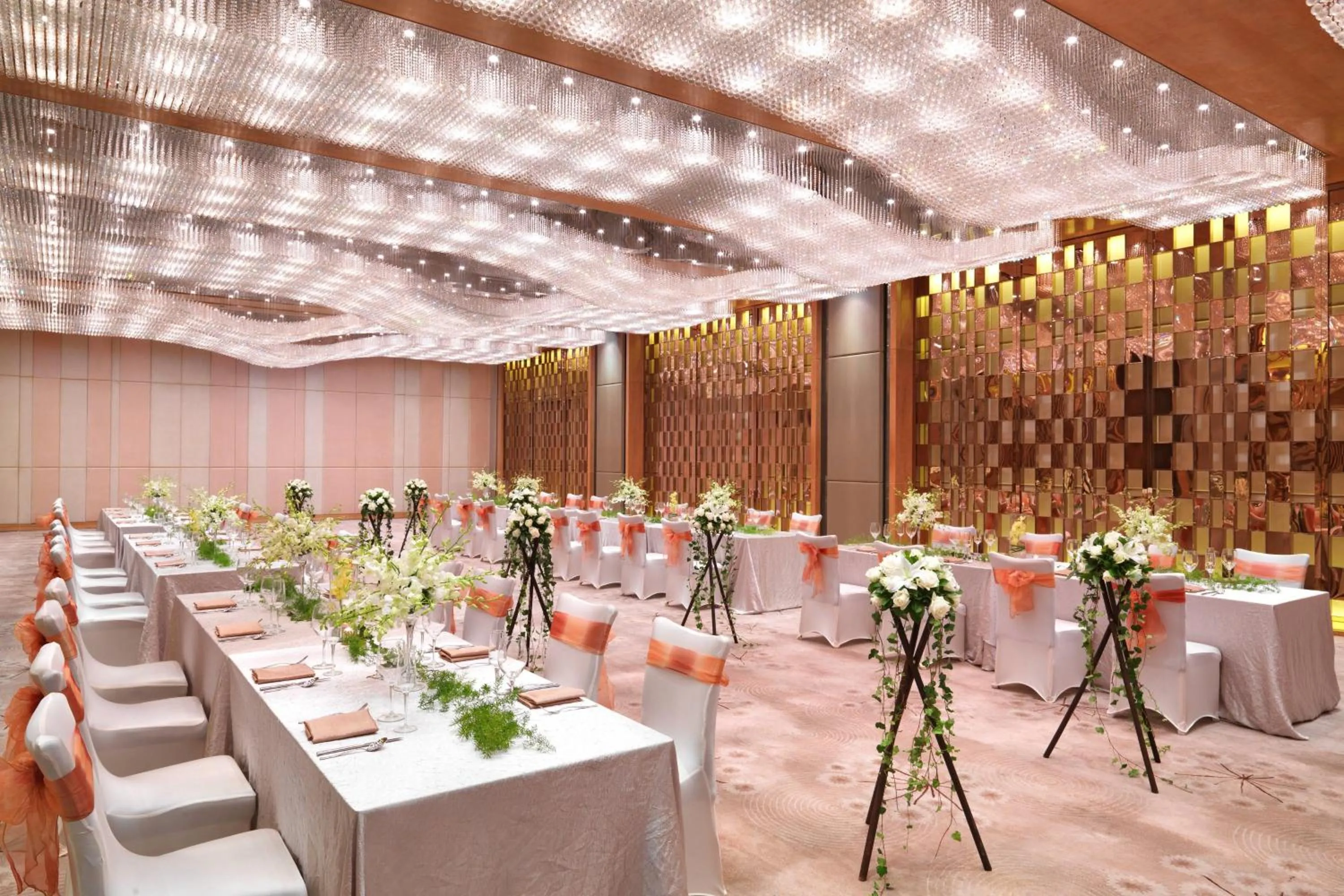 Lobby or reception in Four Points by Sheraton Guangzhou Financial City, Tianhe