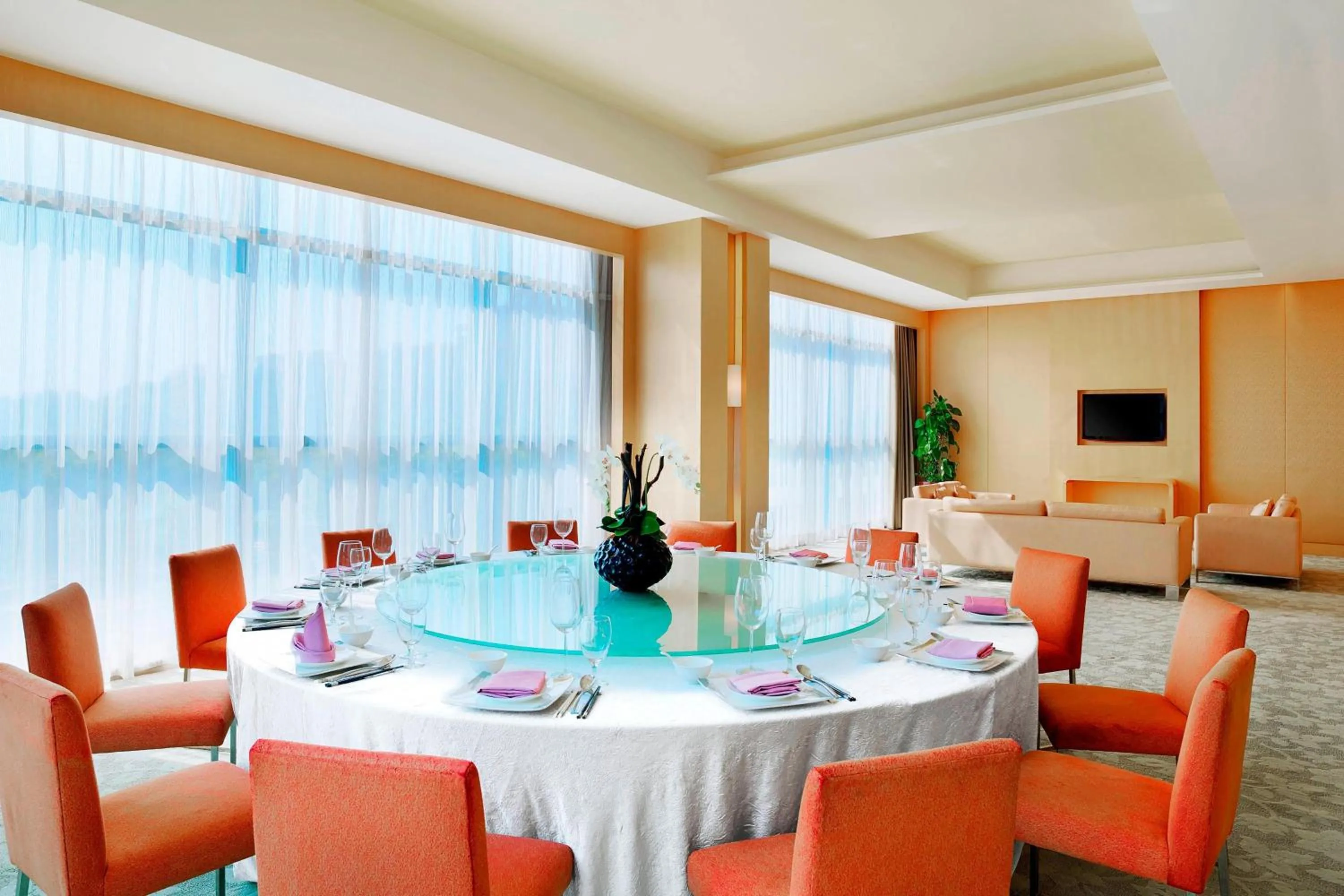 Restaurant/places to eat in Four Points by Sheraton Guangzhou Financial City, Tianhe
