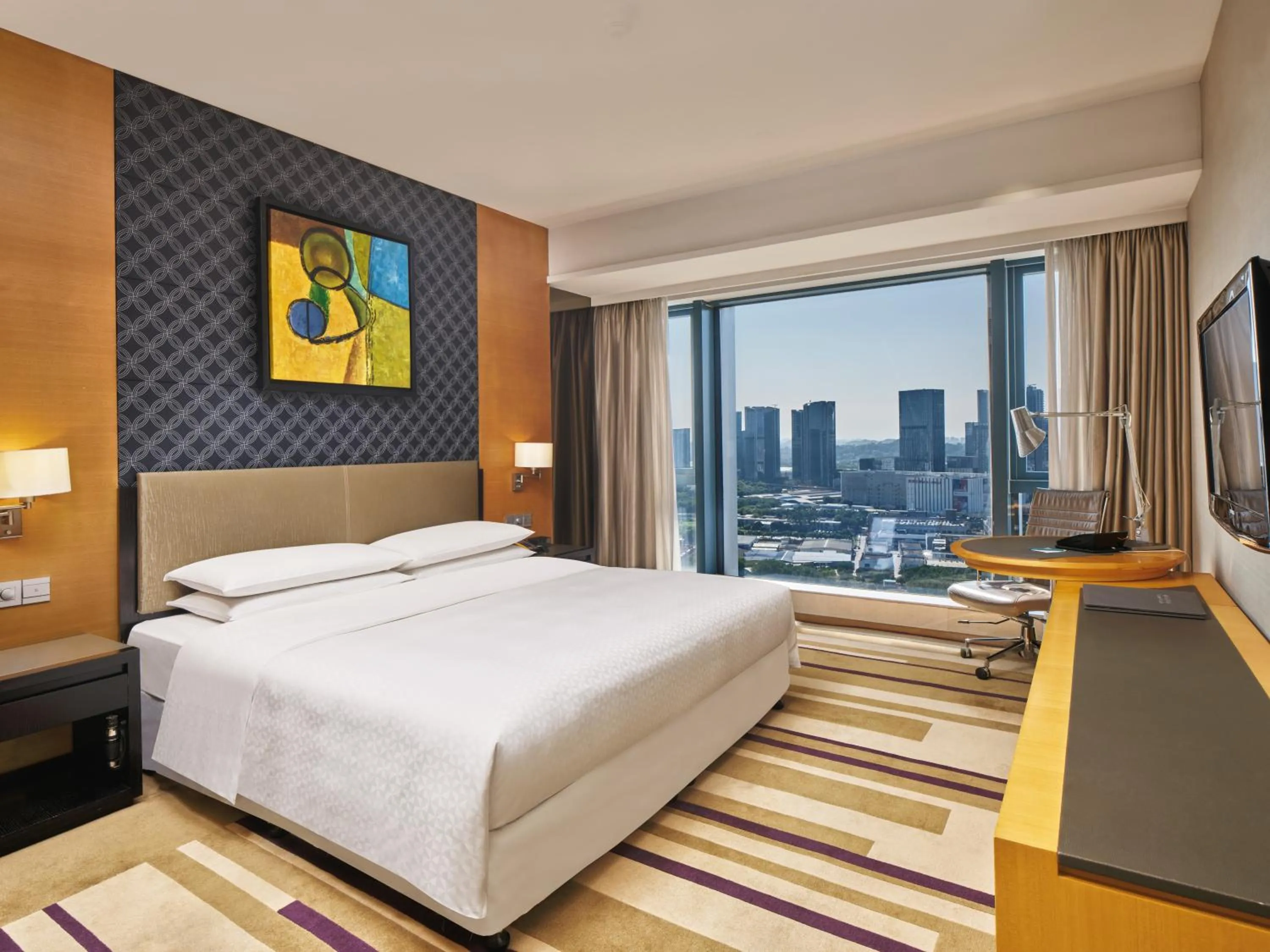 Bedroom, Bed in Four Points by Sheraton Guangzhou Financial City, Tianhe