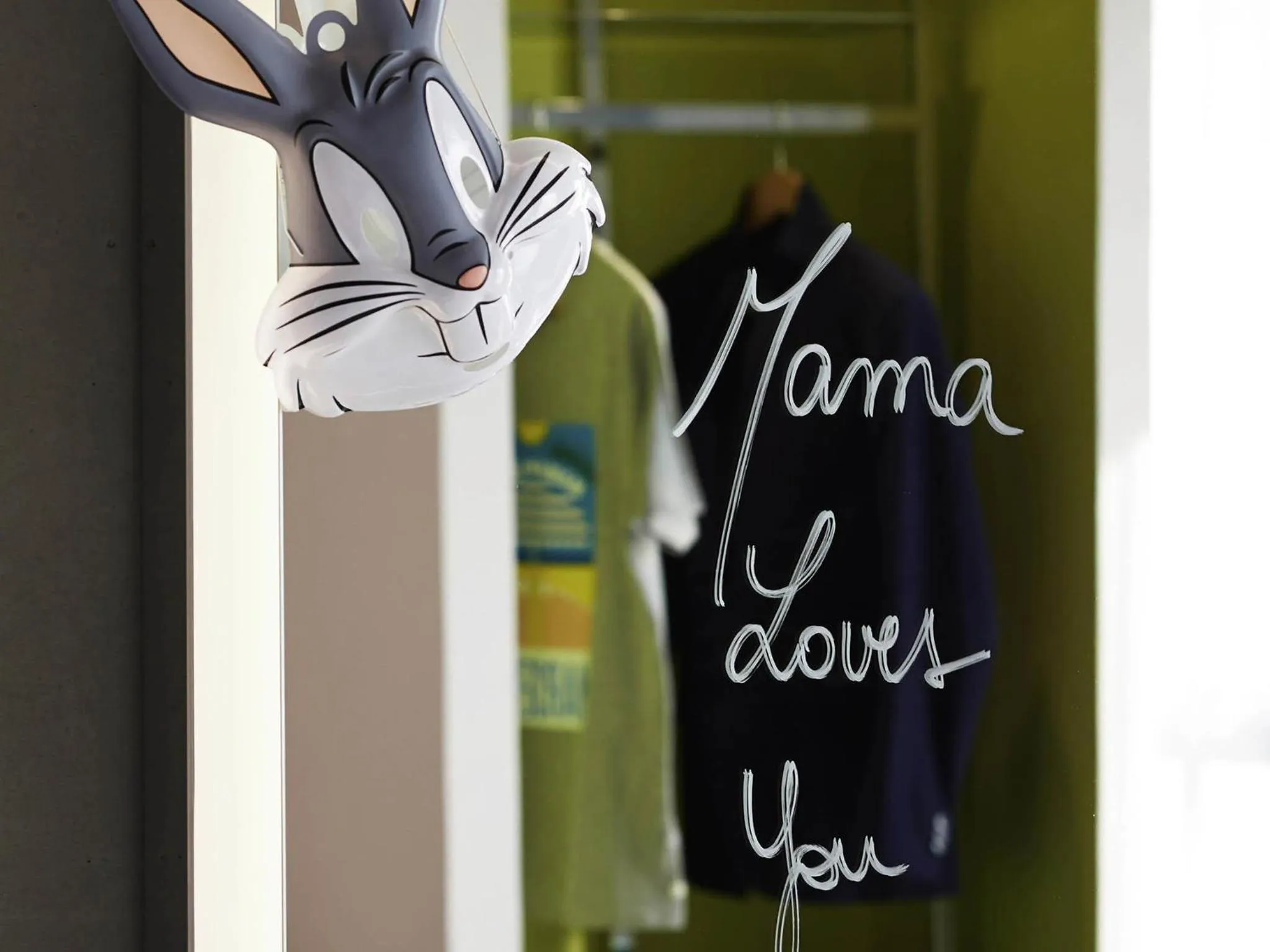 Bedroom in Mama Shelter Marseille