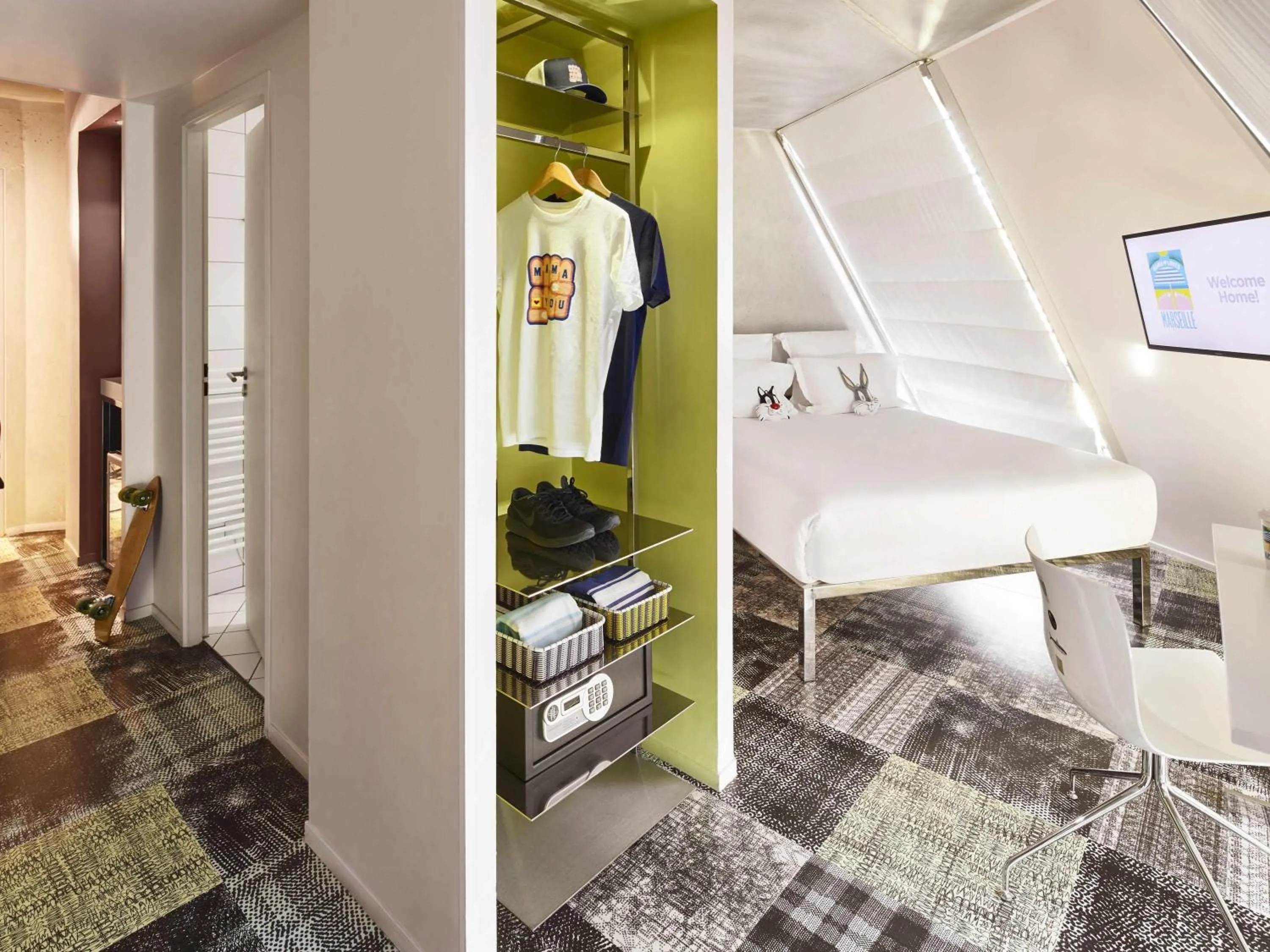 Bedroom, Bed in Mama Shelter Marseille