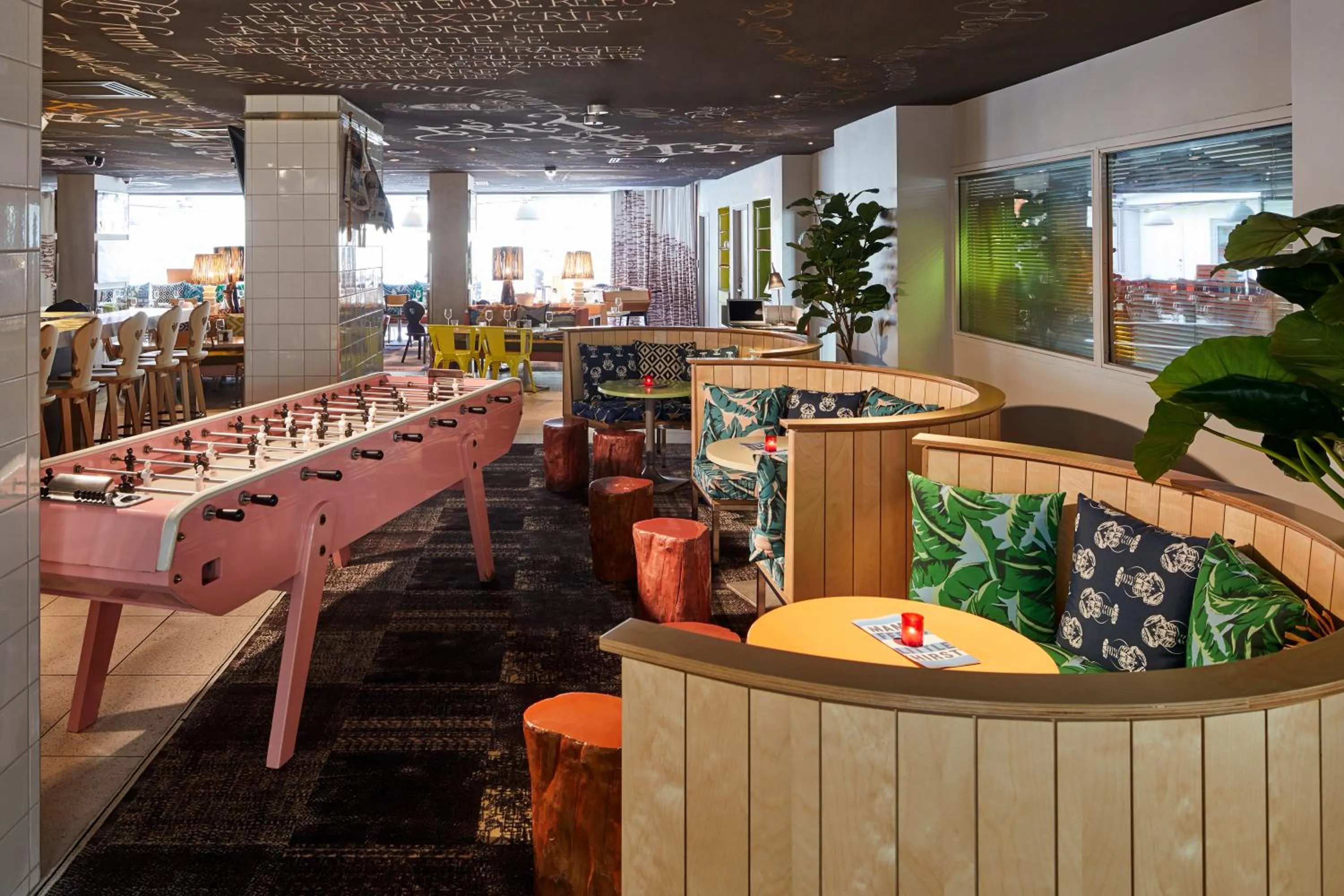 Restaurant/places to eat in Mama Shelter Marseille