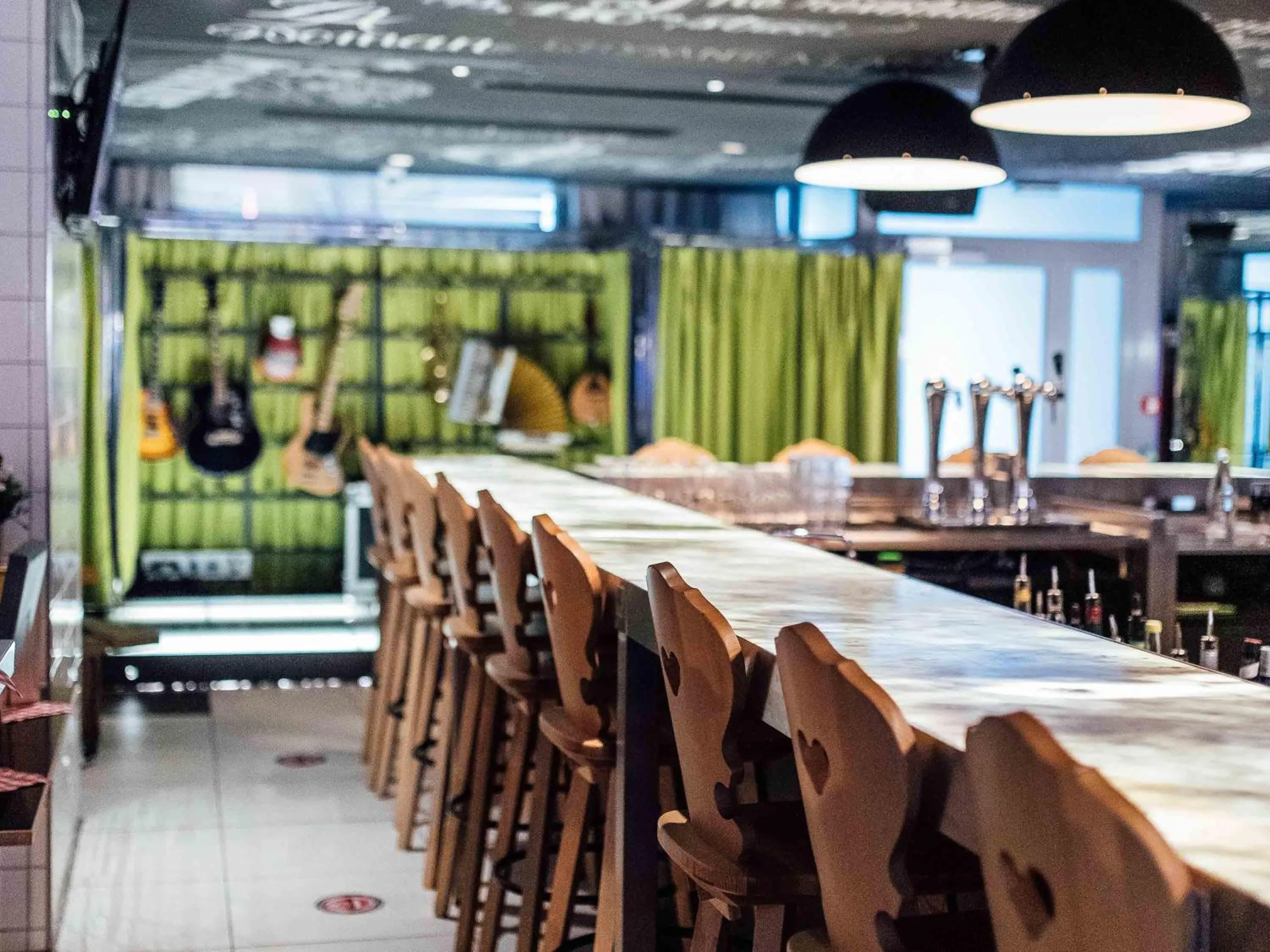 Restaurant/places to eat in Mama Shelter Marseille