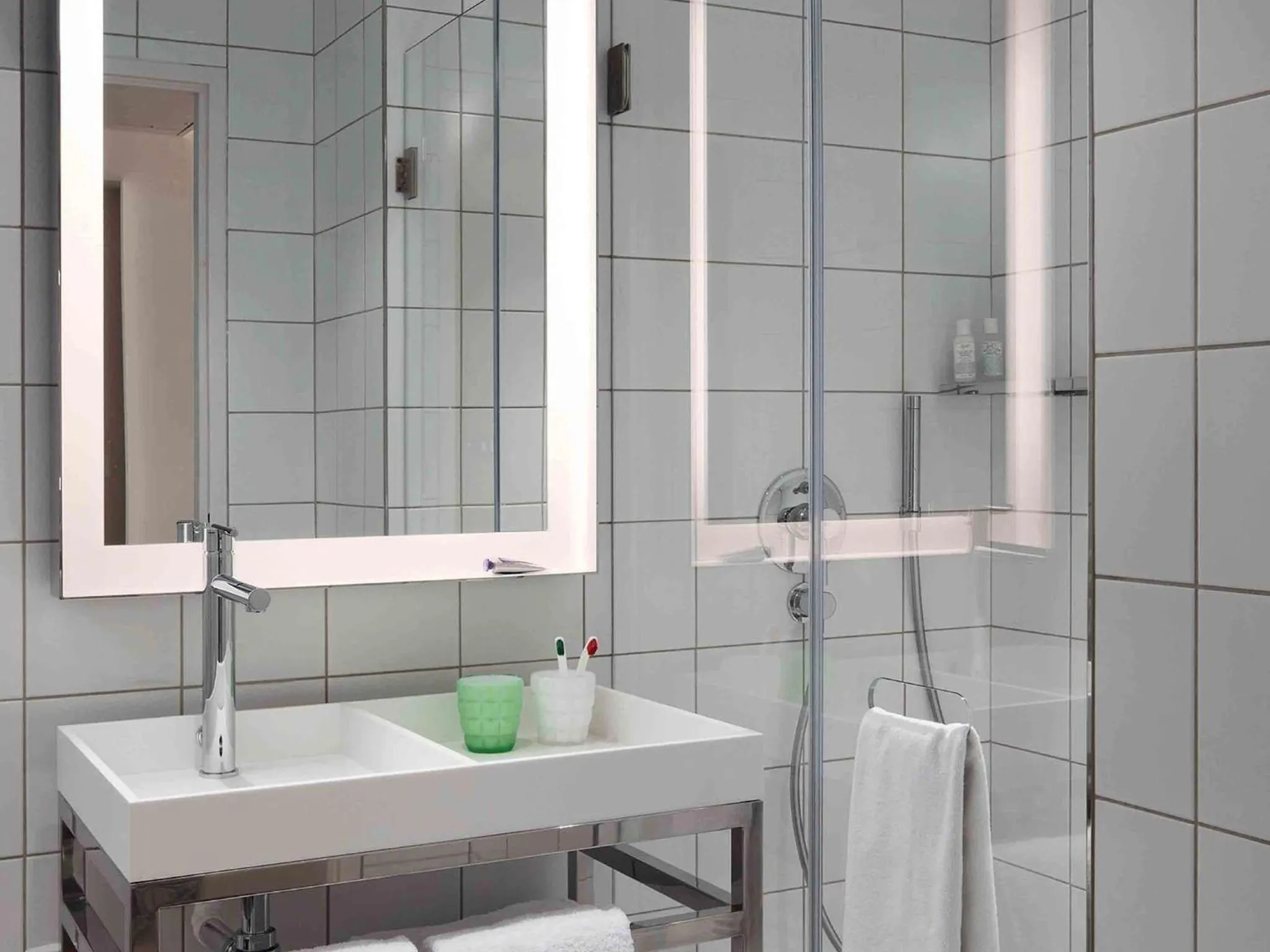 Bedroom in Mama Shelter Marseille