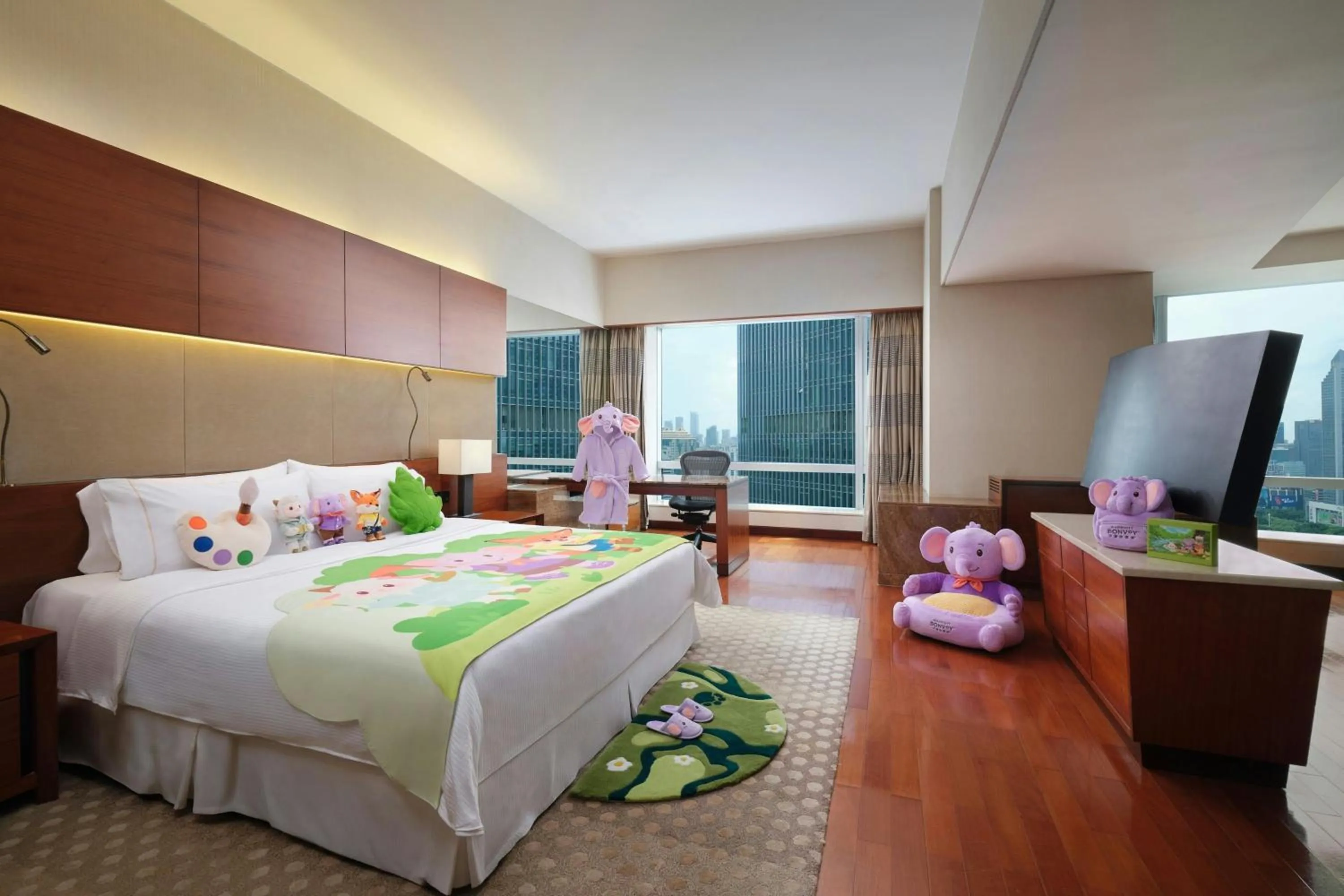 Photo of the whole room, Bed in The Westin Guangzhou