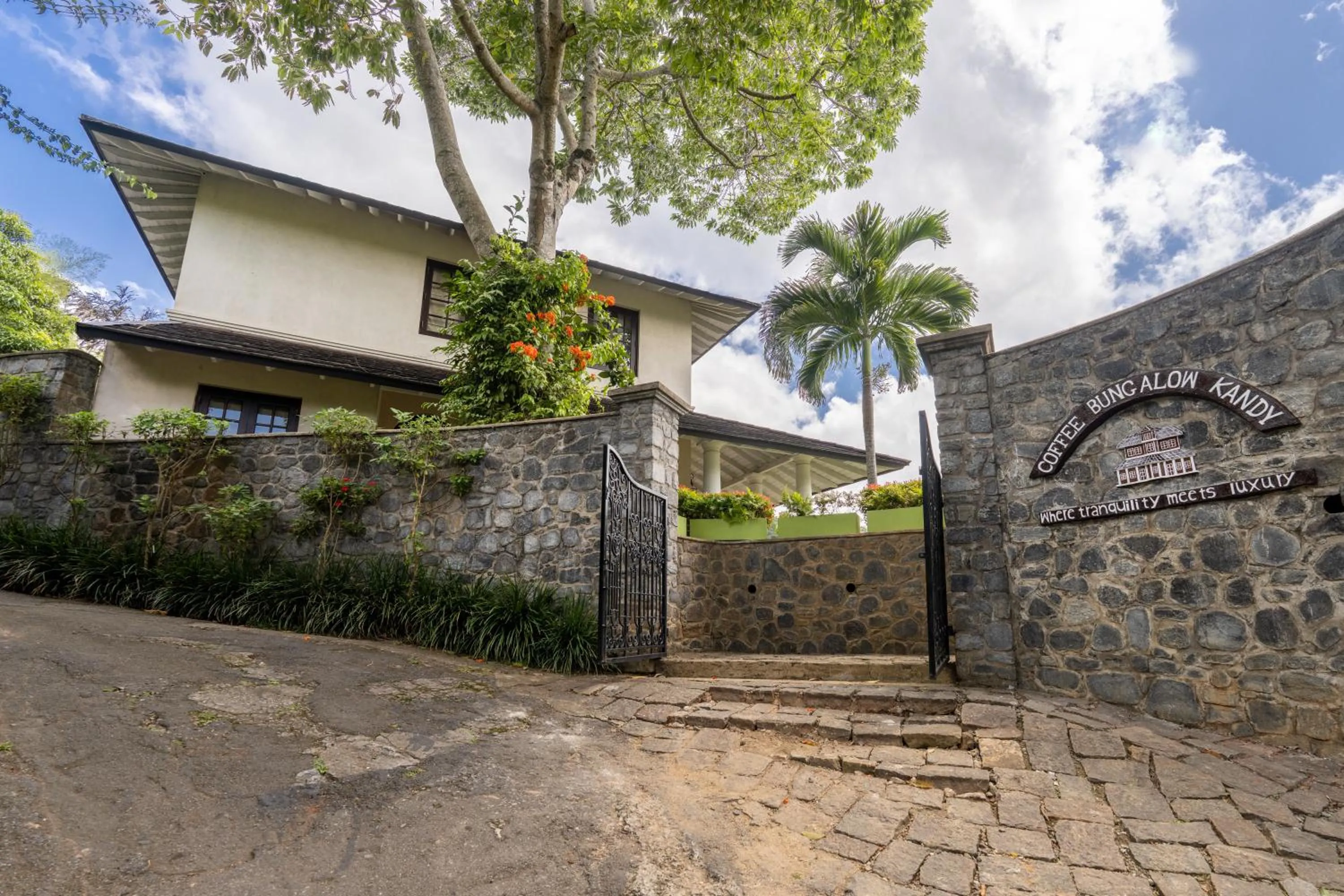 Property building in Coffee Bungalow Kandy
