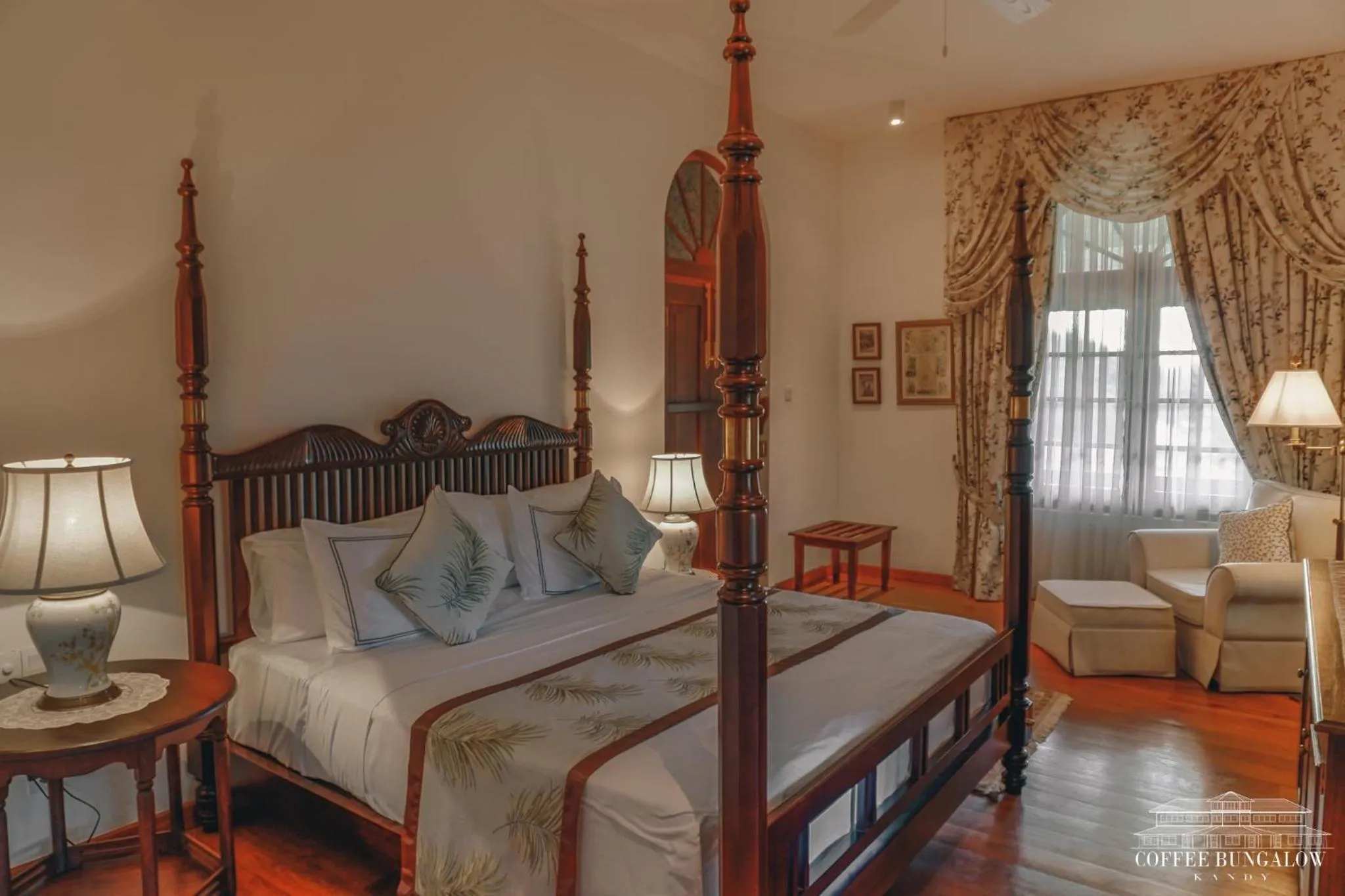 Bed in Coffee Bungalow Kandy