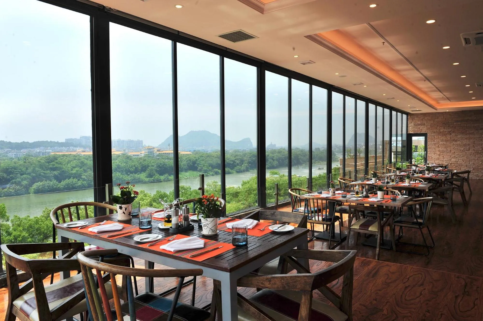 Restaurant/places to eat in Sheraton Guilin Hotel