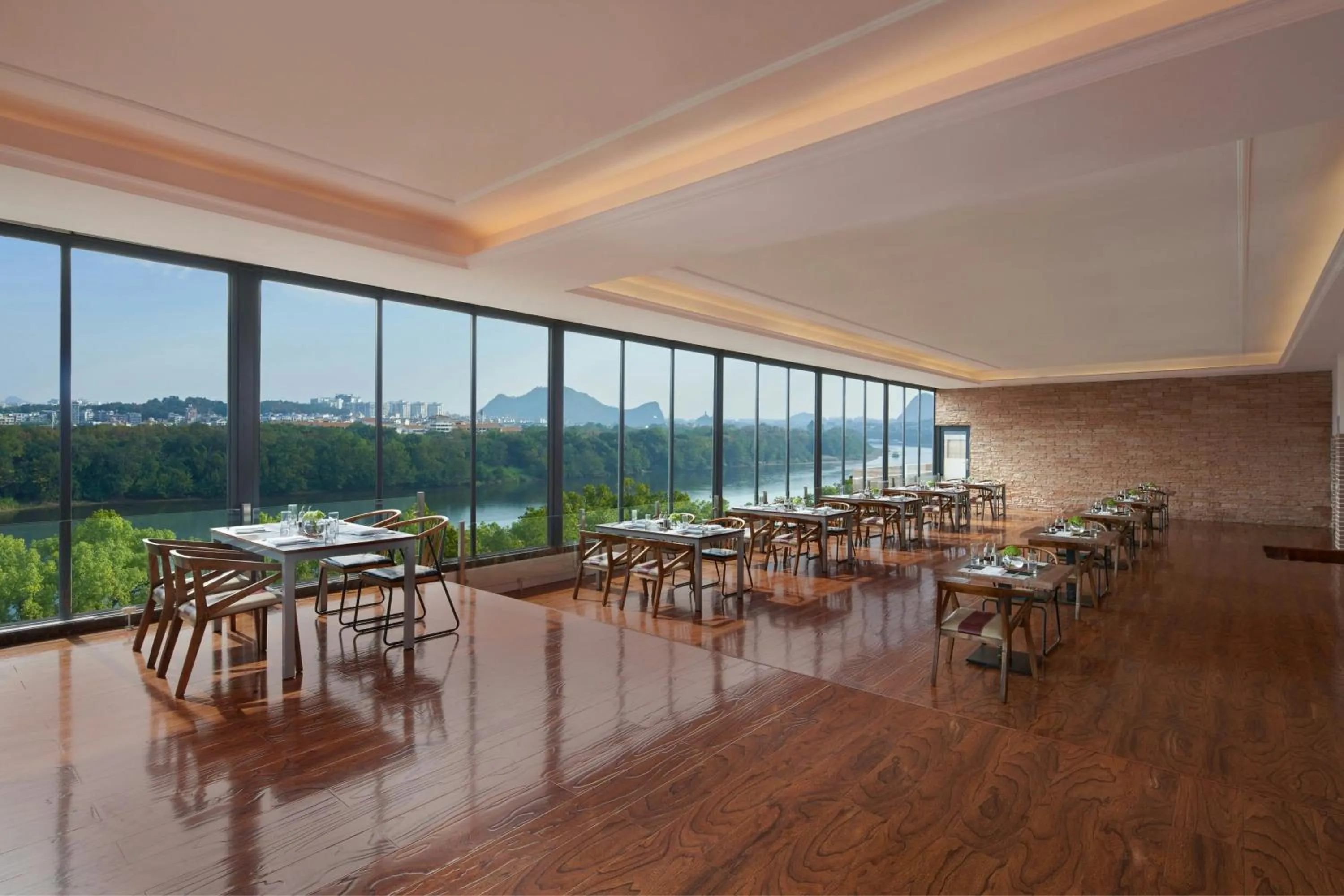 Restaurant/places to eat in Sheraton Guilin Hotel