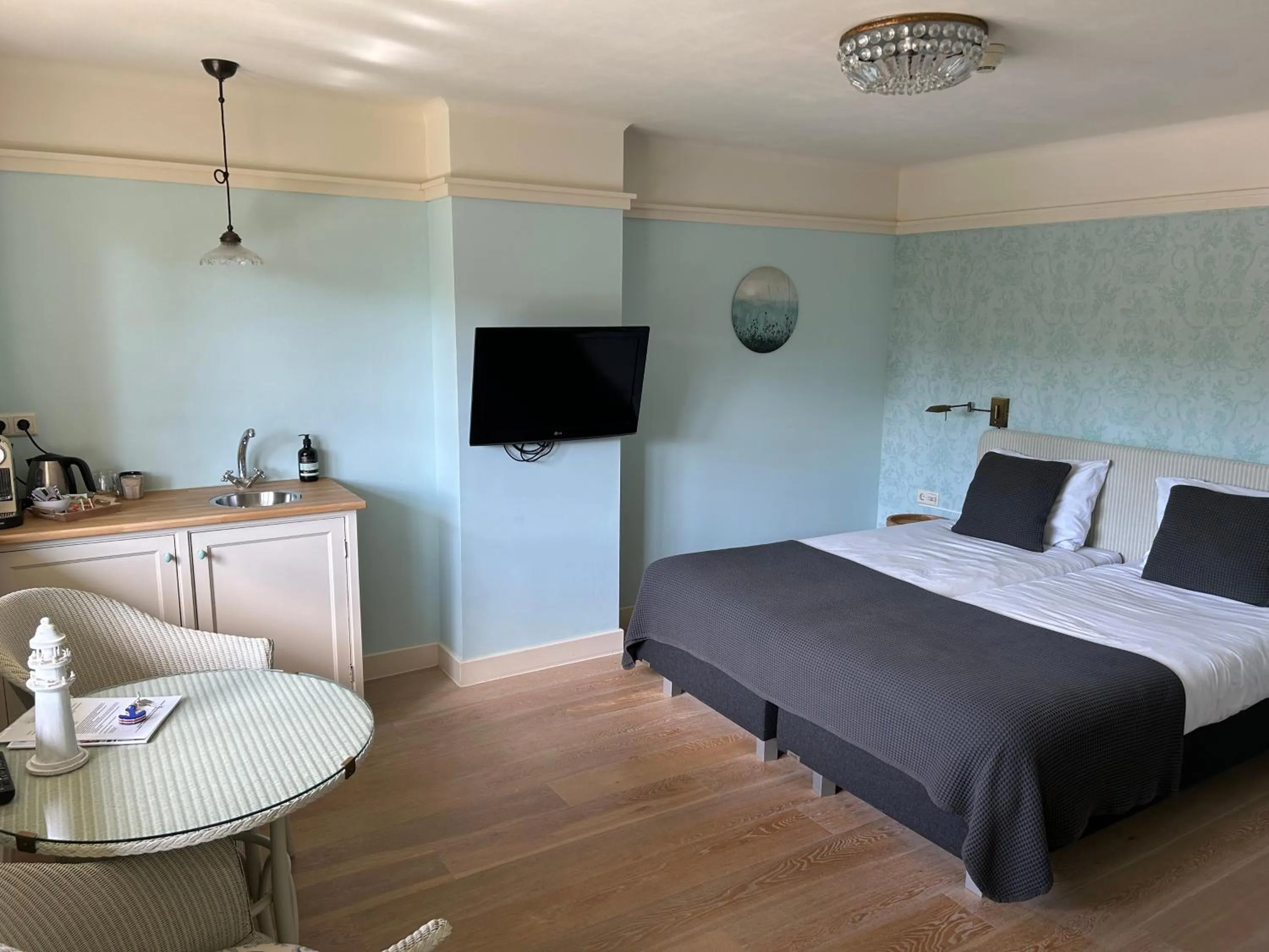 TV and multimedia, Bed in Villa Nieuwland B&B