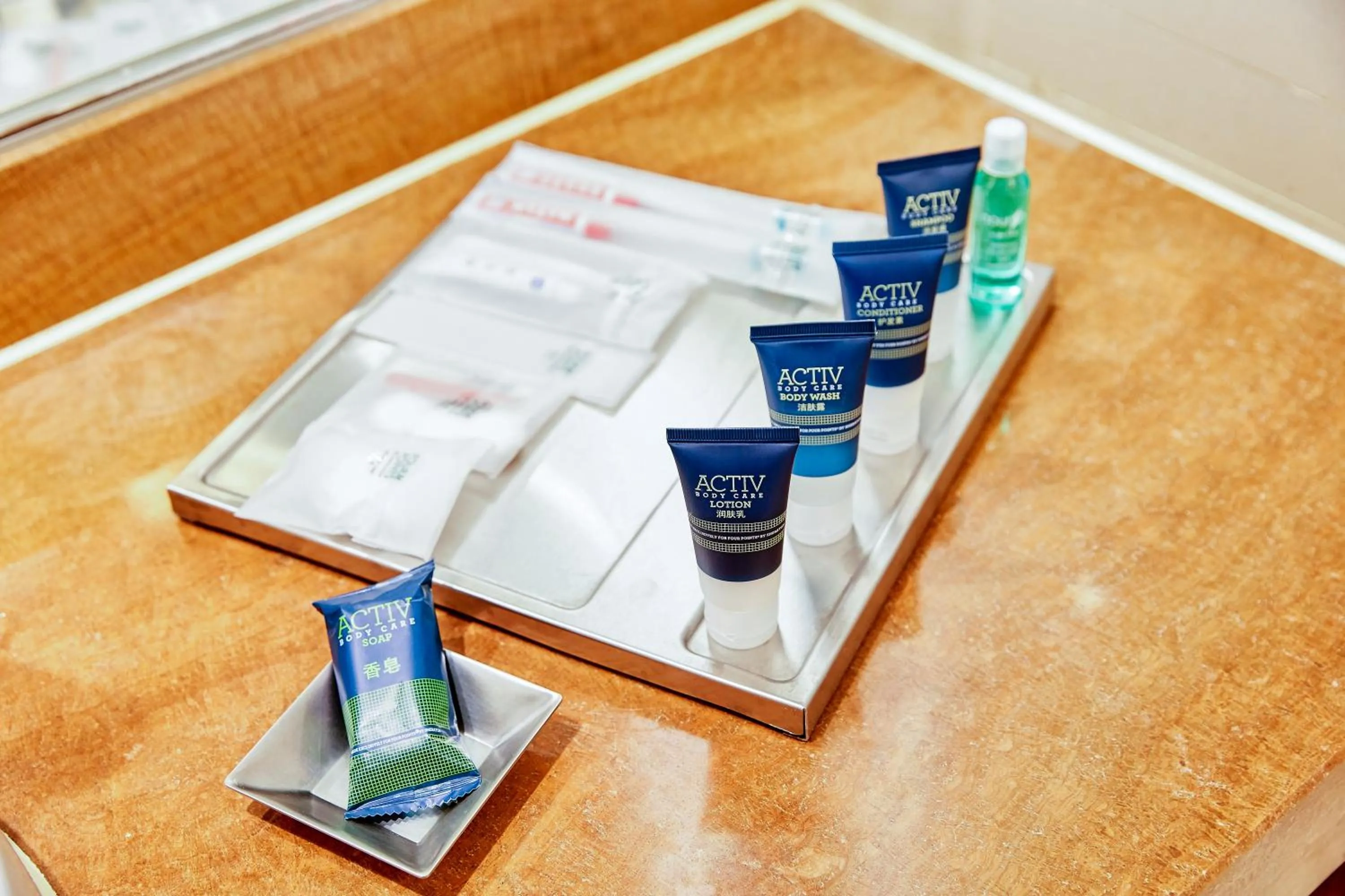 Bathroom in Four Points by Sheraton Hangzhou, Binjiang