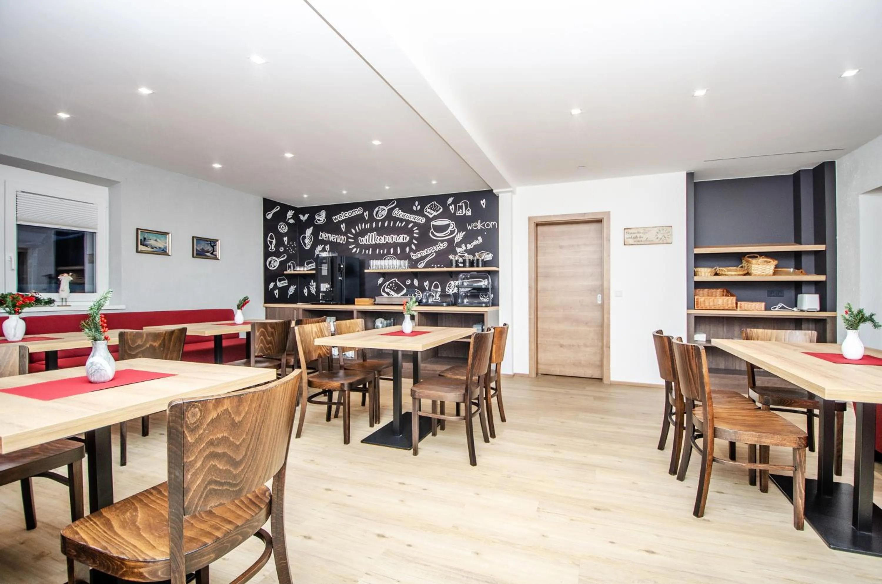 Communal lounge/ TV room in Appart-Pension Schnöll