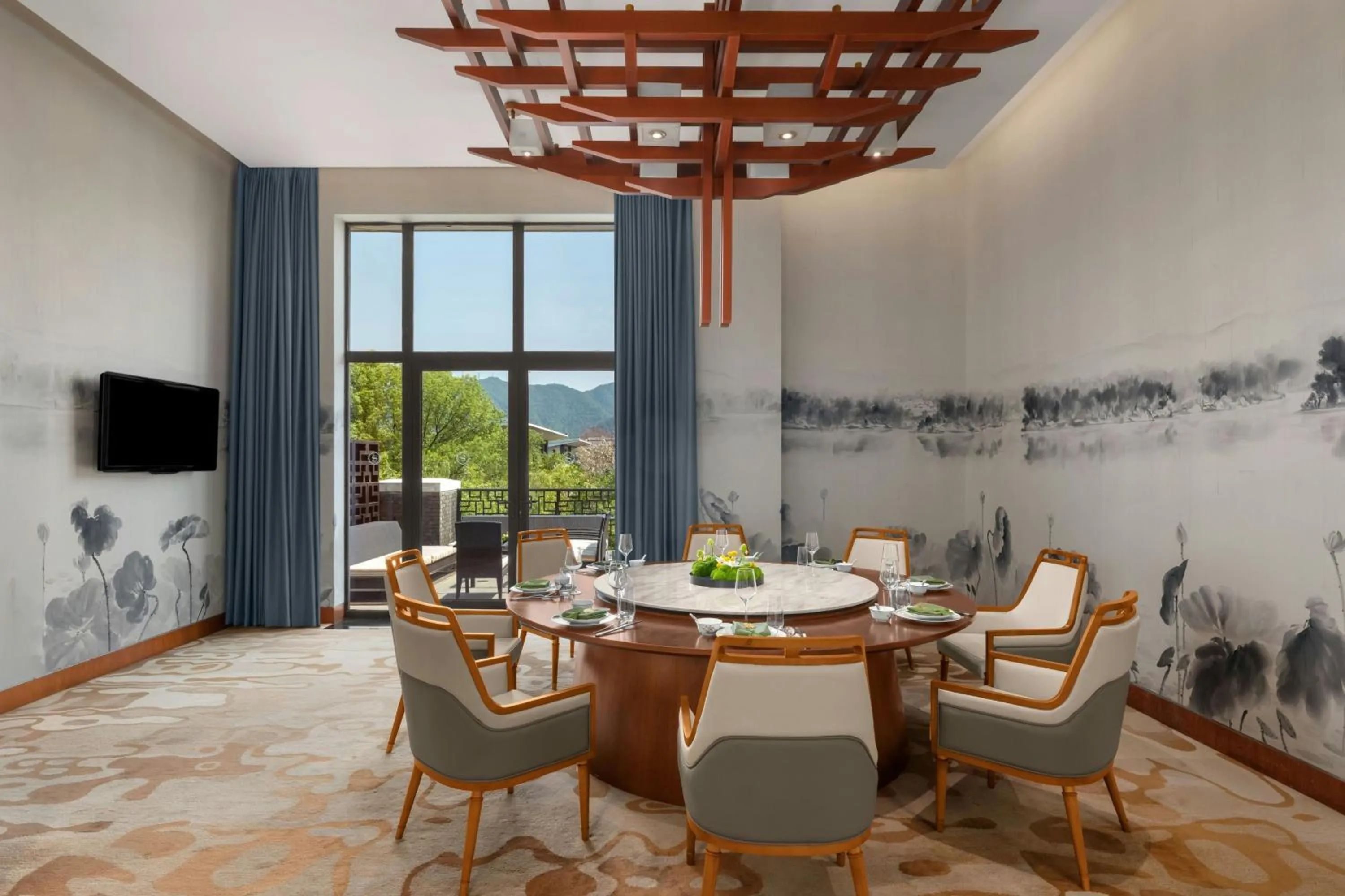 Restaurant/places to eat in Sheraton Grand Hangzhou Wetland Park Resort