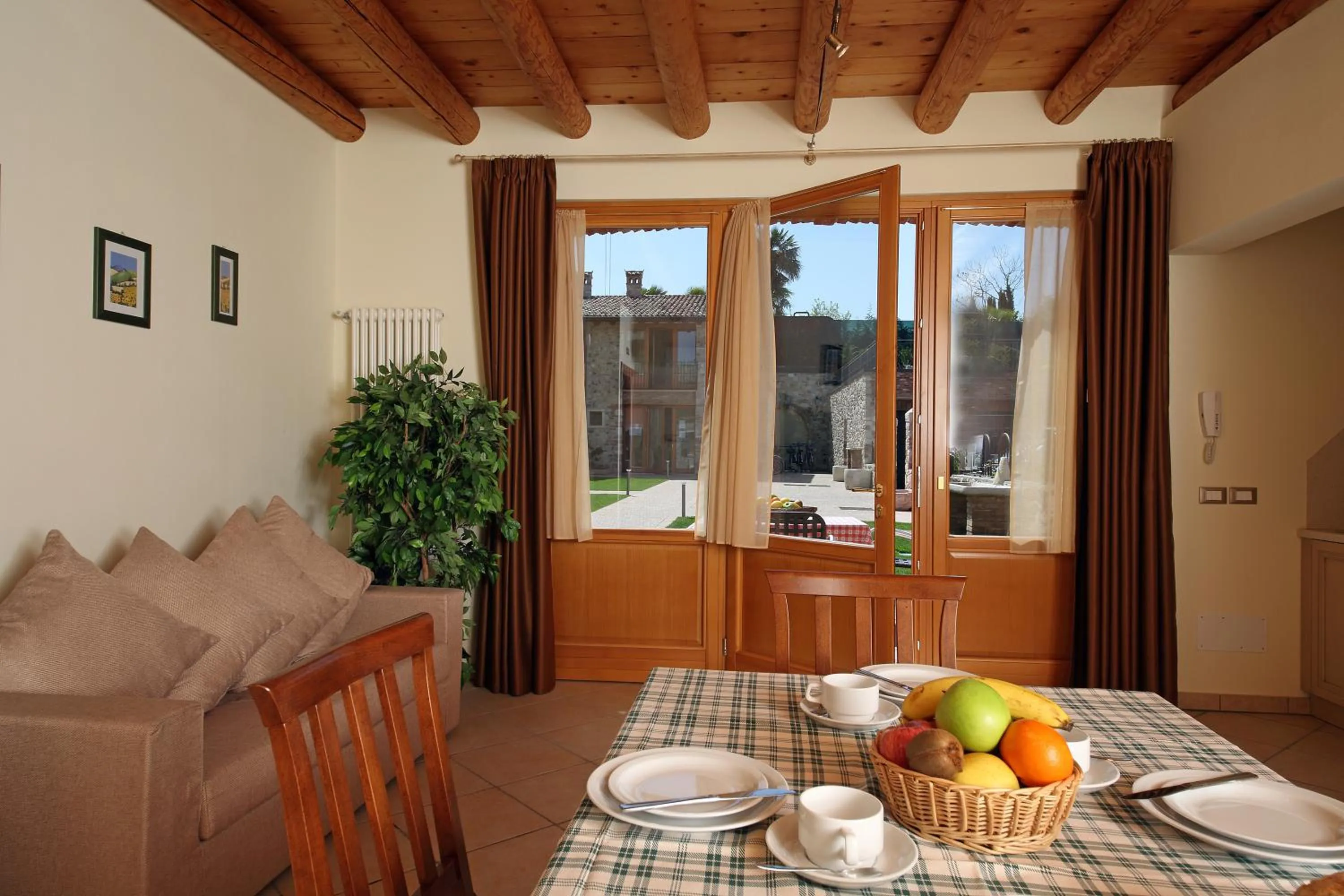 Living room in Residence Borgo Mondragon