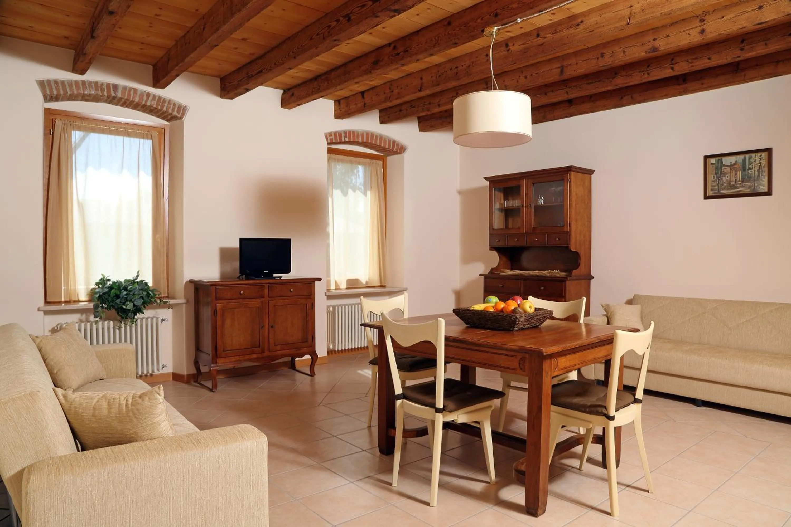 TV and multimedia in Residence Borgo Mondragon