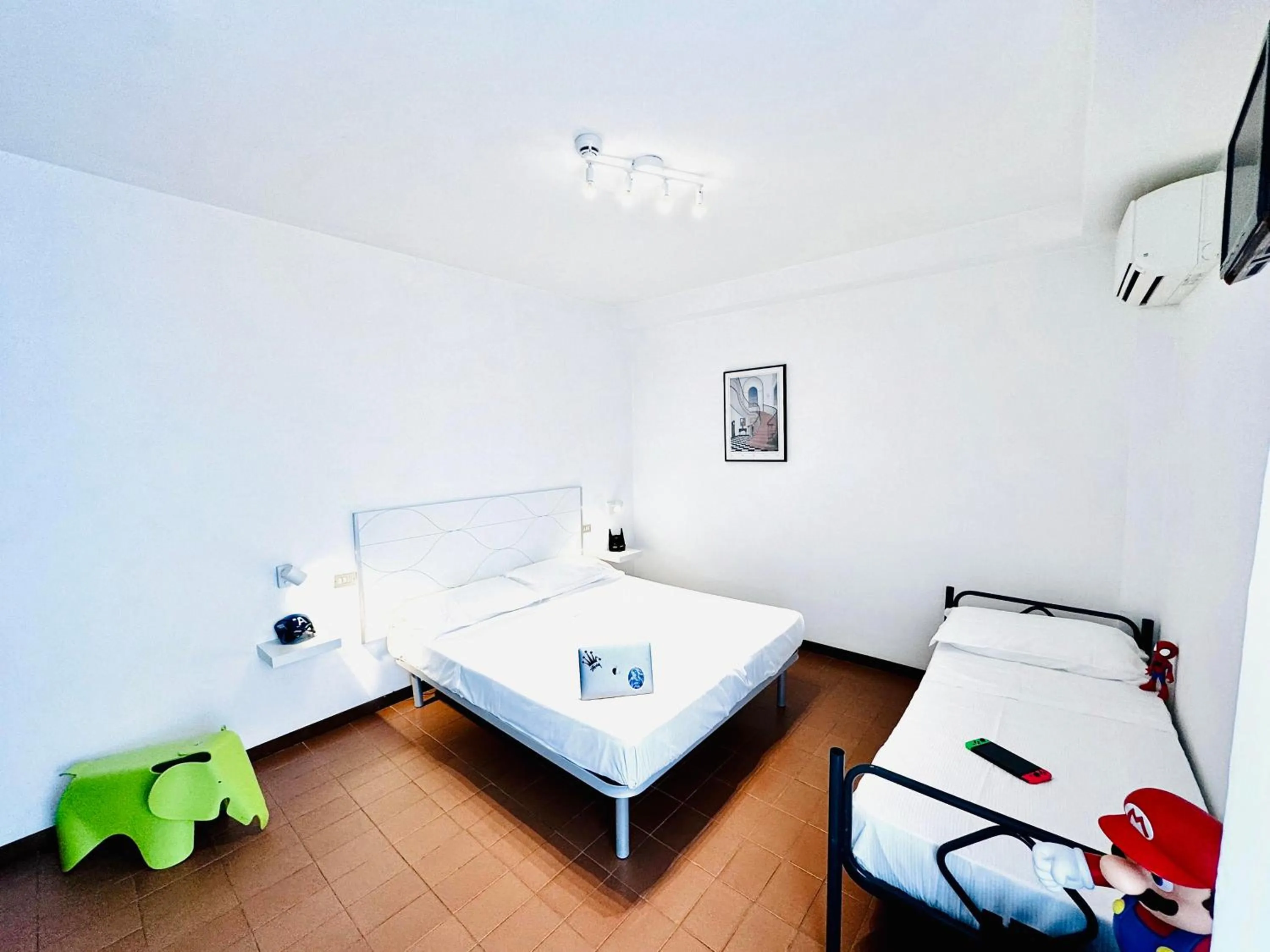 Bedroom, Bed in Hotel Blumen