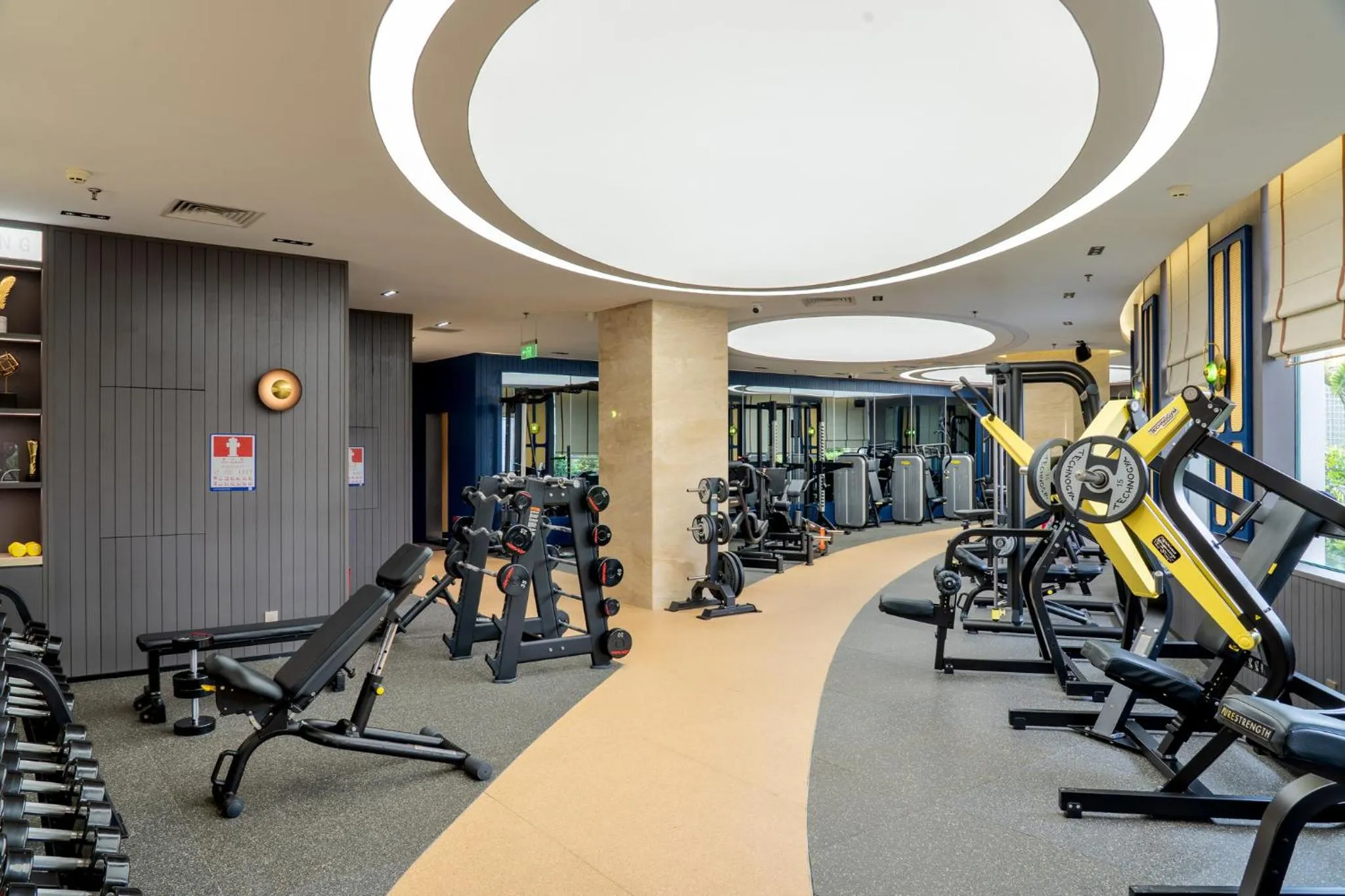 Spa and wellness centre/facilities in Hotel Indigo Shenzhen Overseas Chinese Town by IHG