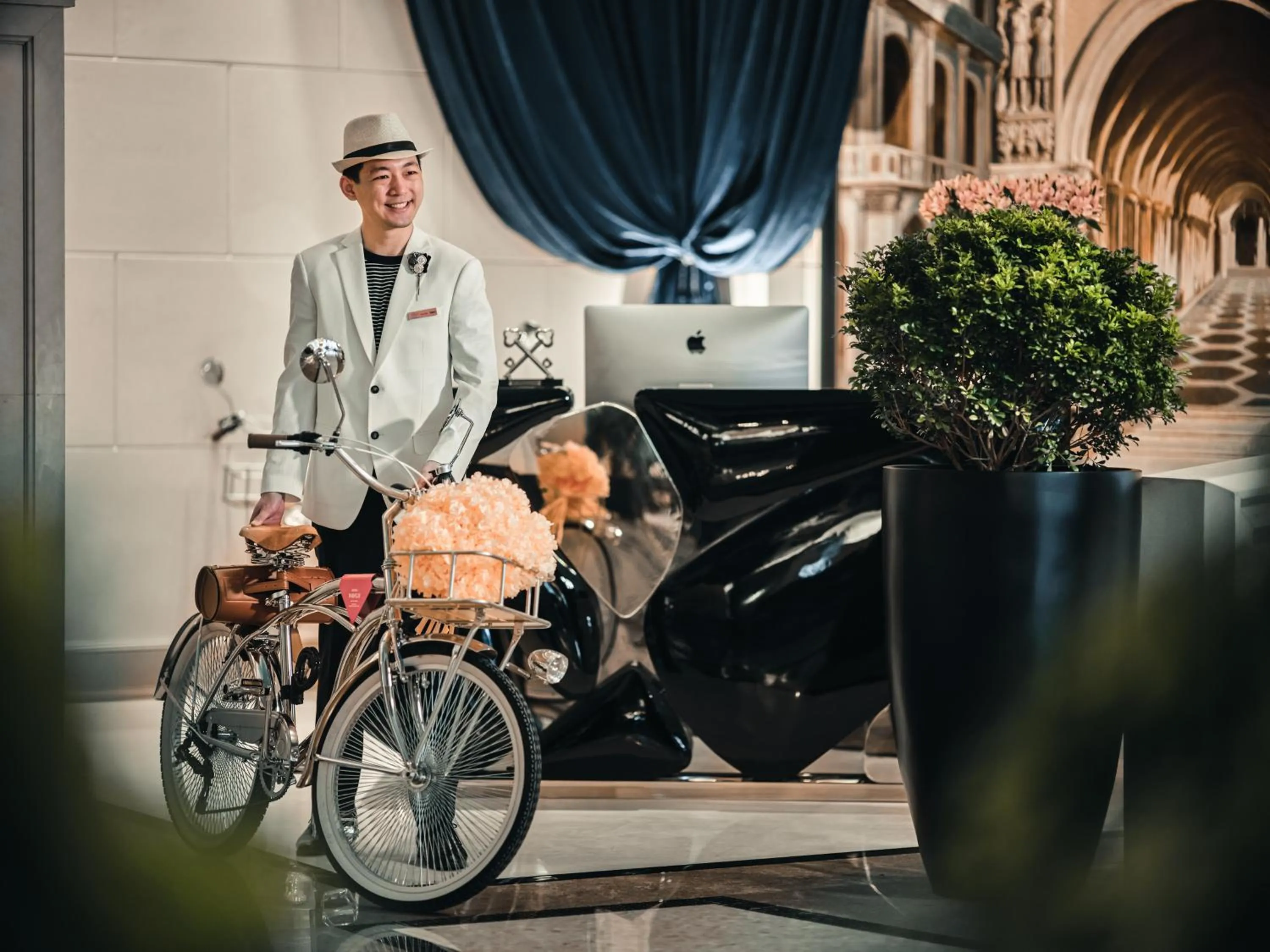 Property building in Hotel Indigo Shenzhen Overseas Chinese Town by IHG