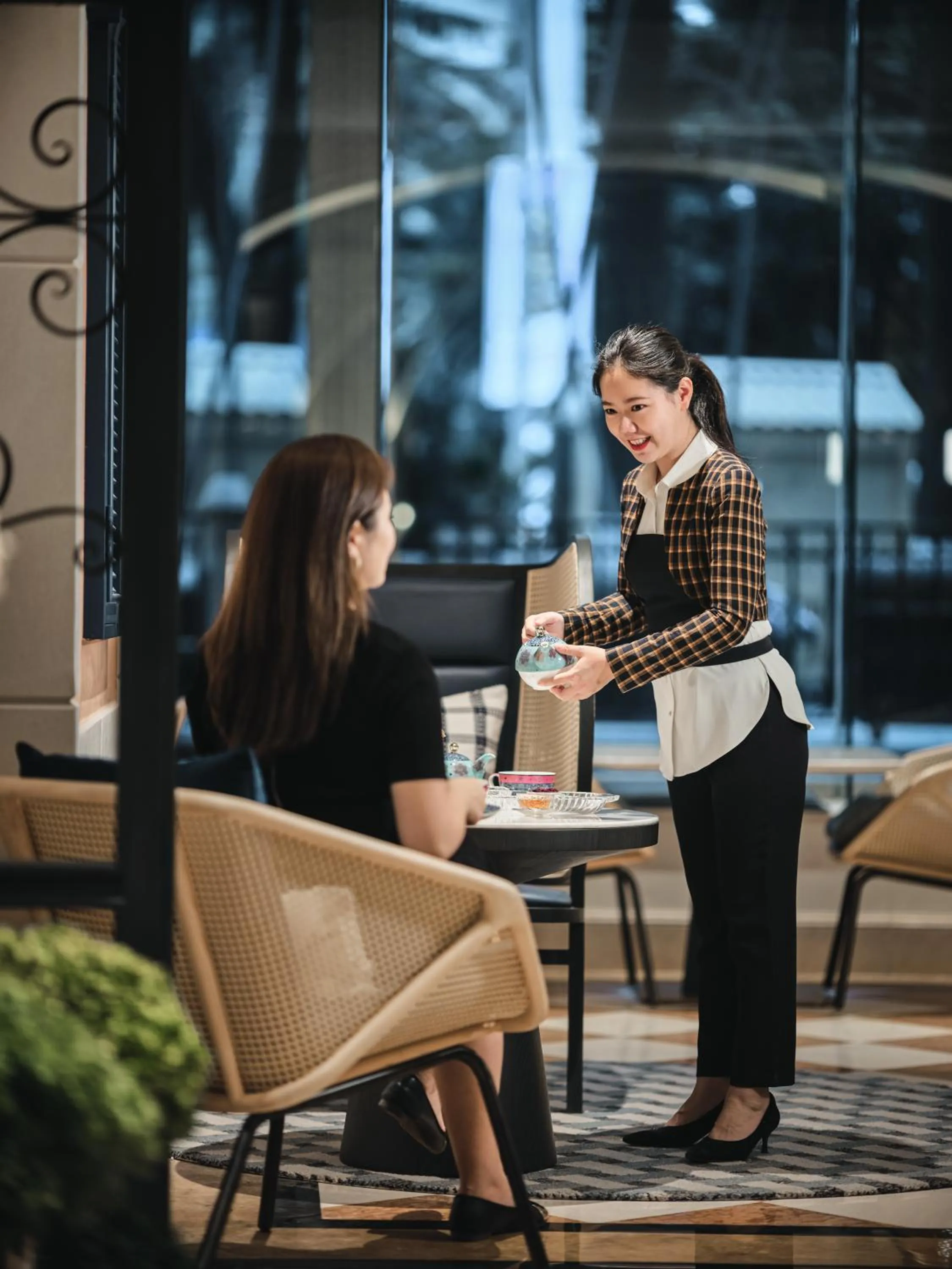 Restaurant/places to eat in Hotel Indigo Shenzhen Overseas Chinese Town by IHG