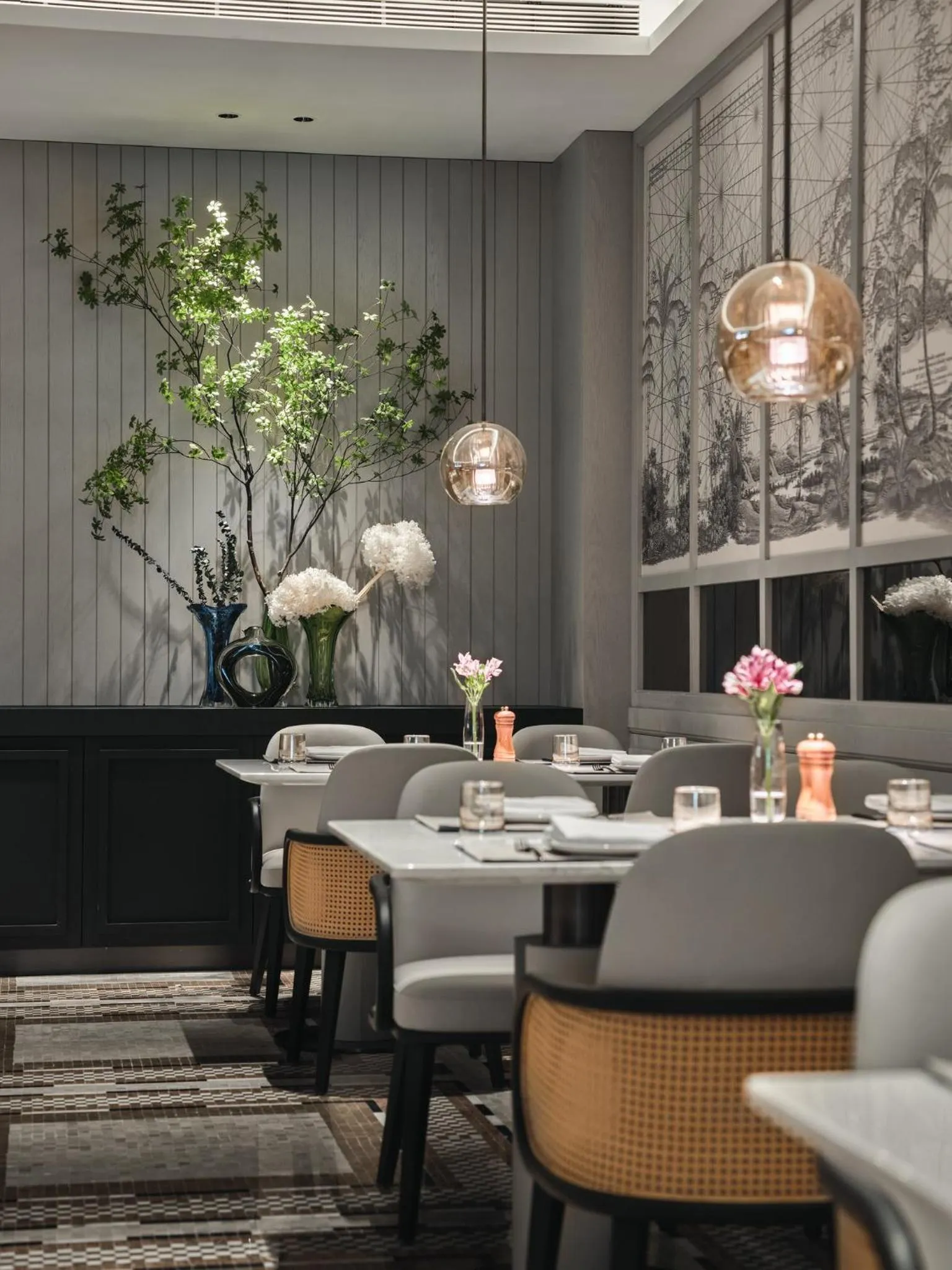 Restaurant/places to eat in Hotel Indigo Shenzhen Overseas Chinese Town by IHG