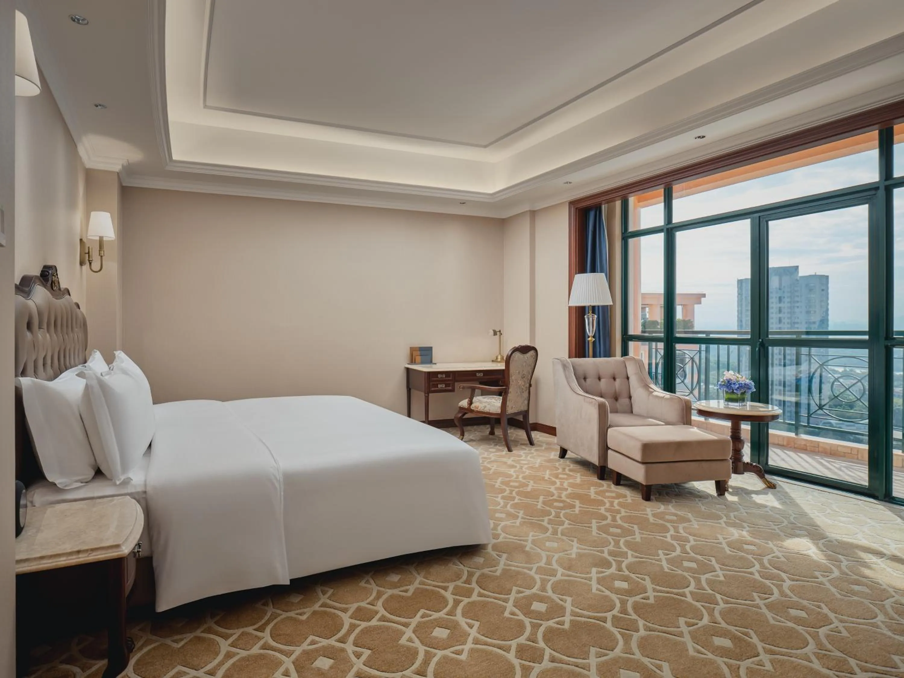 Bed in Hotel Indigo Shenzhen Overseas Chinese Town by IHG