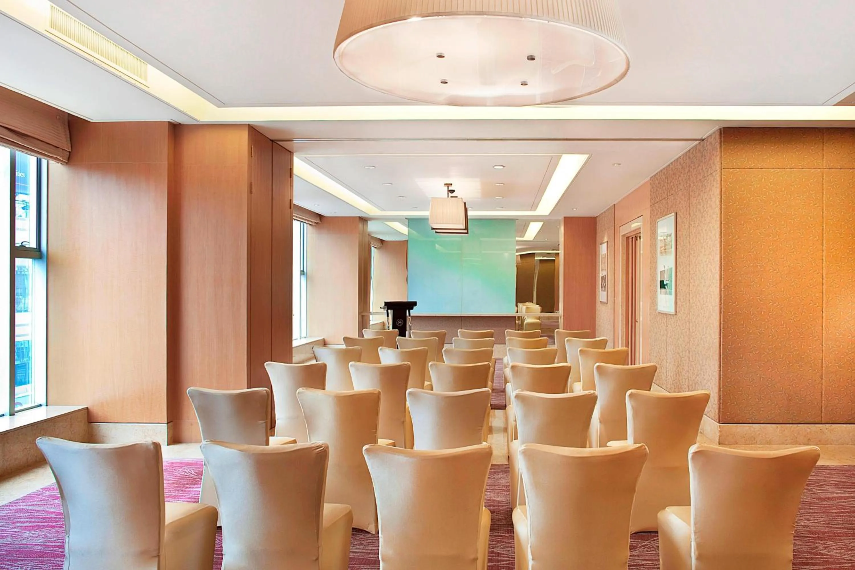 Meeting/conference room in Sheraton Ningbo Hotel