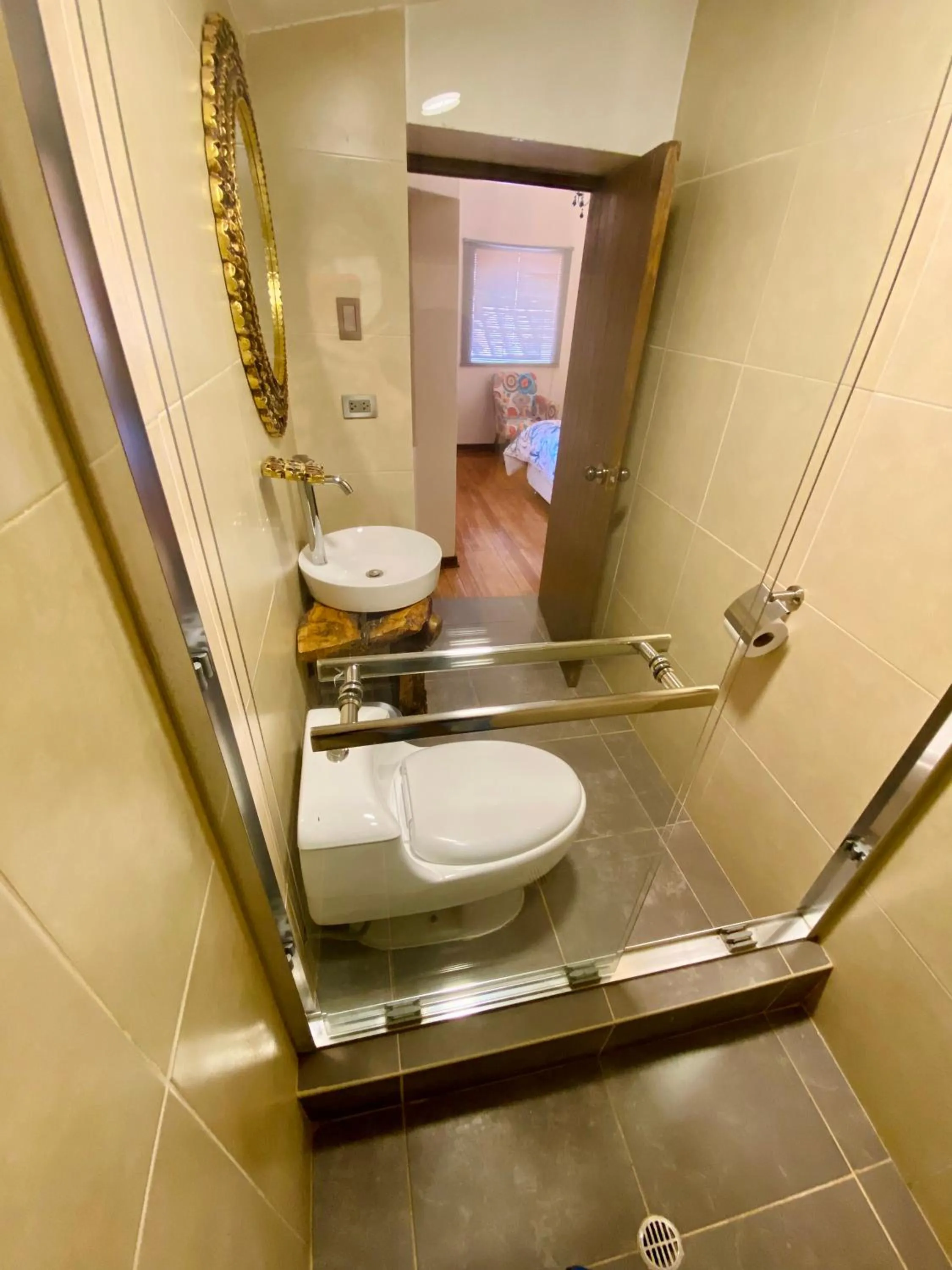 Shower in Cusco Hotel Boutique